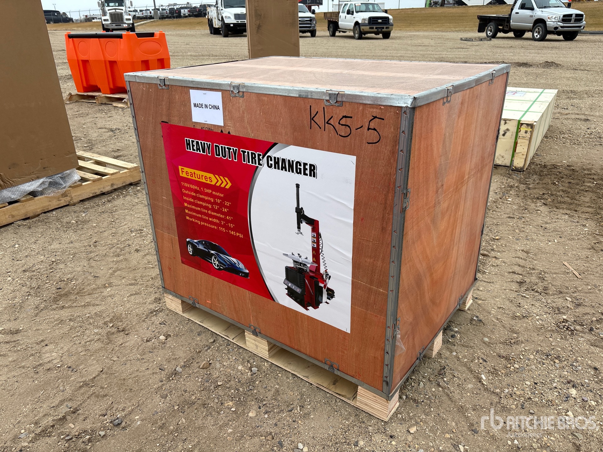 General Appearance with Picture, Left Front Corner