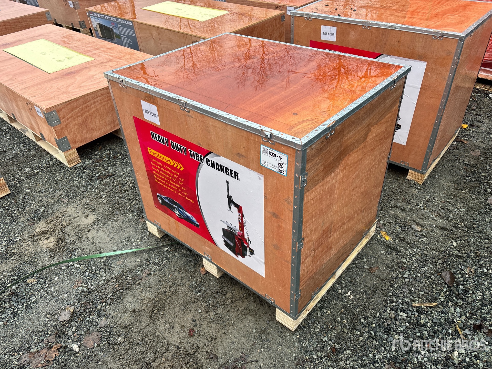 General Appearance with Picture, Left Front Corner