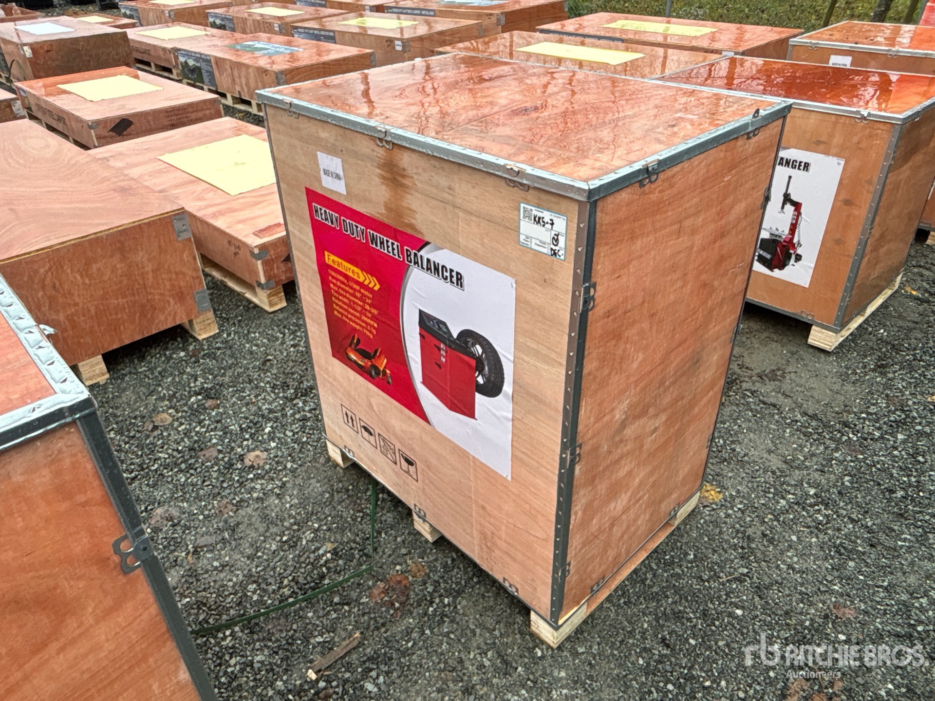 General Appearance with Picture, Left Front Corner