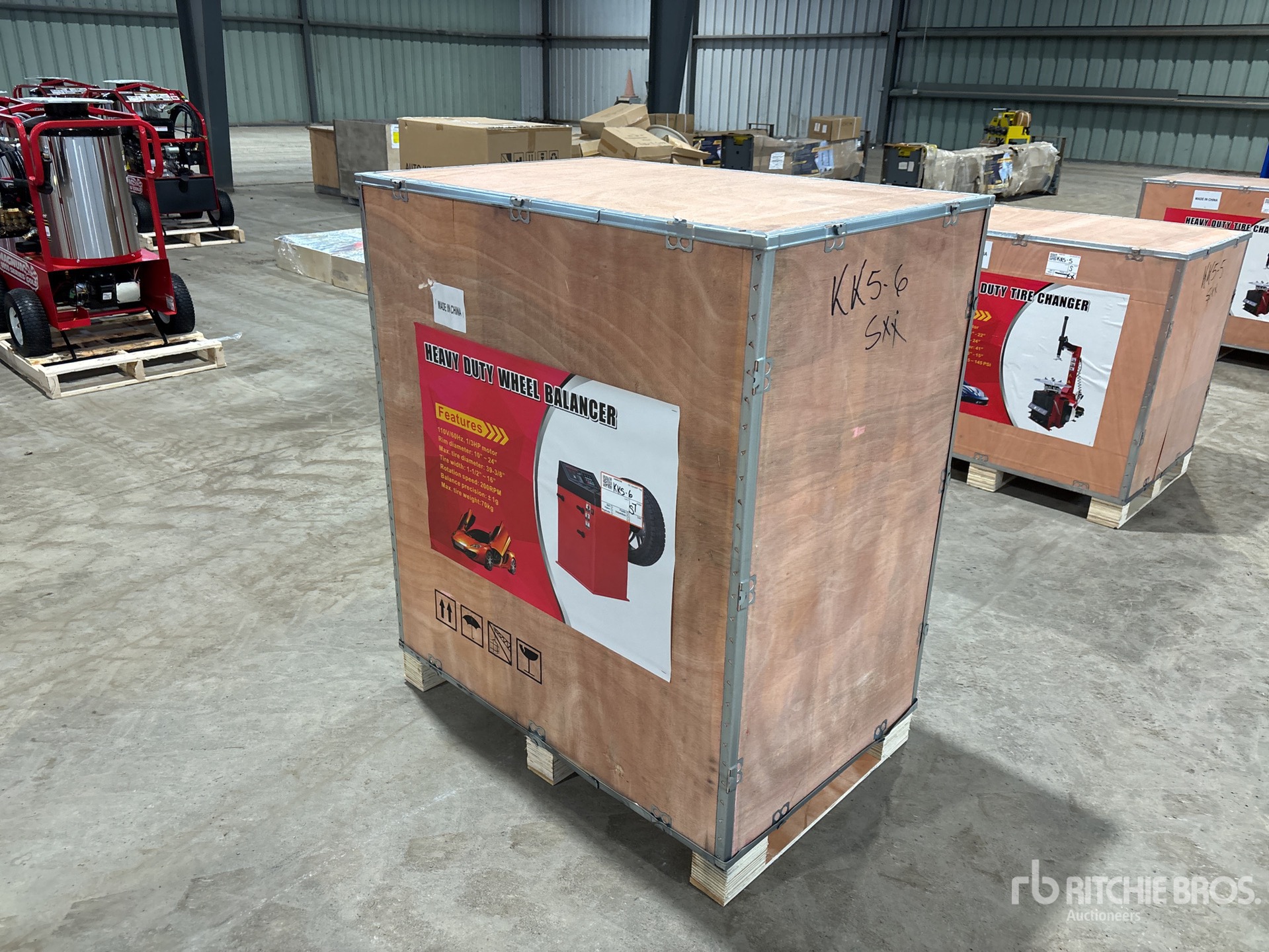 General Appearance with Picture, Left Front Corner