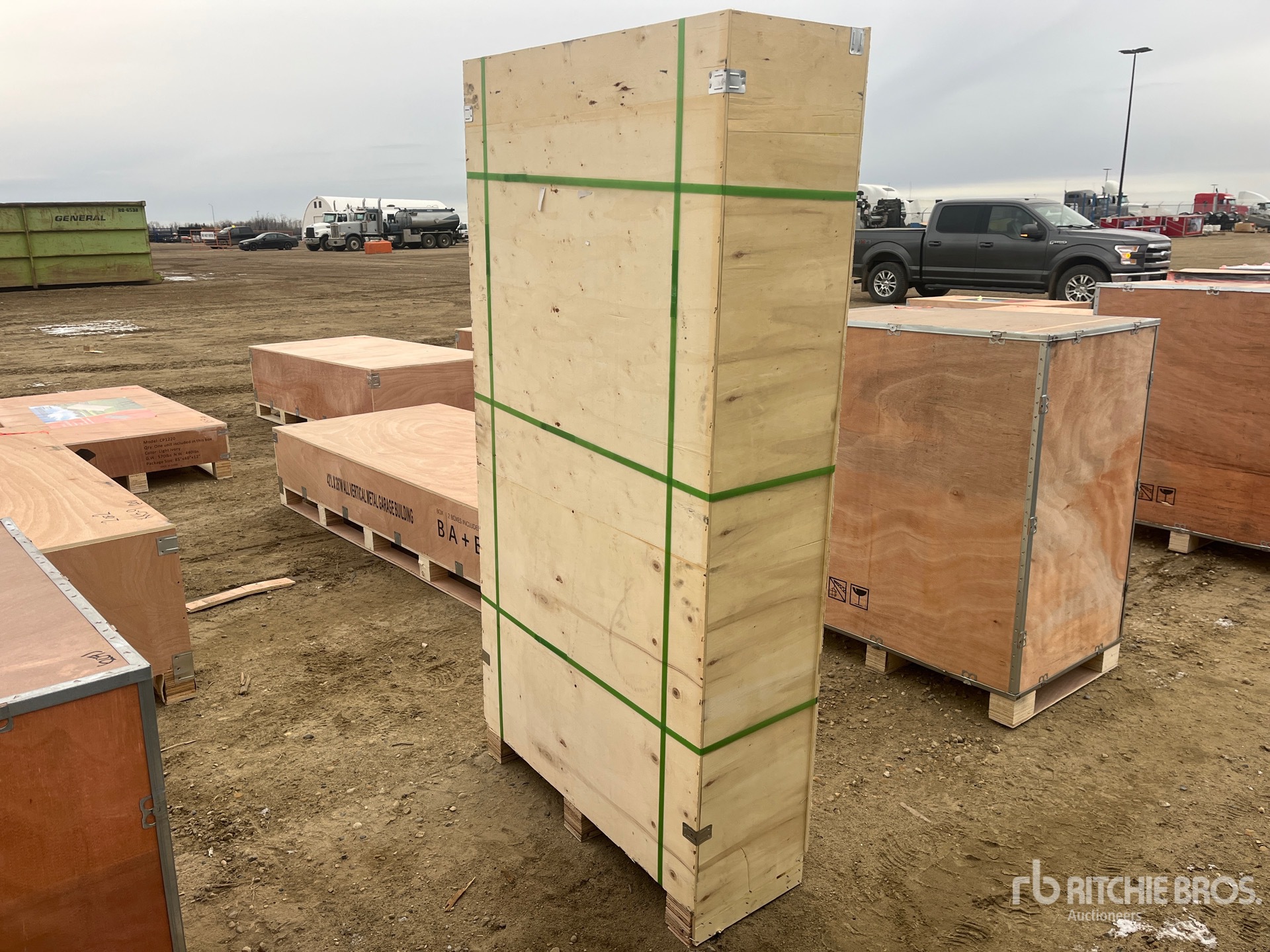 General Appearance with Picture, Right Rear Corner