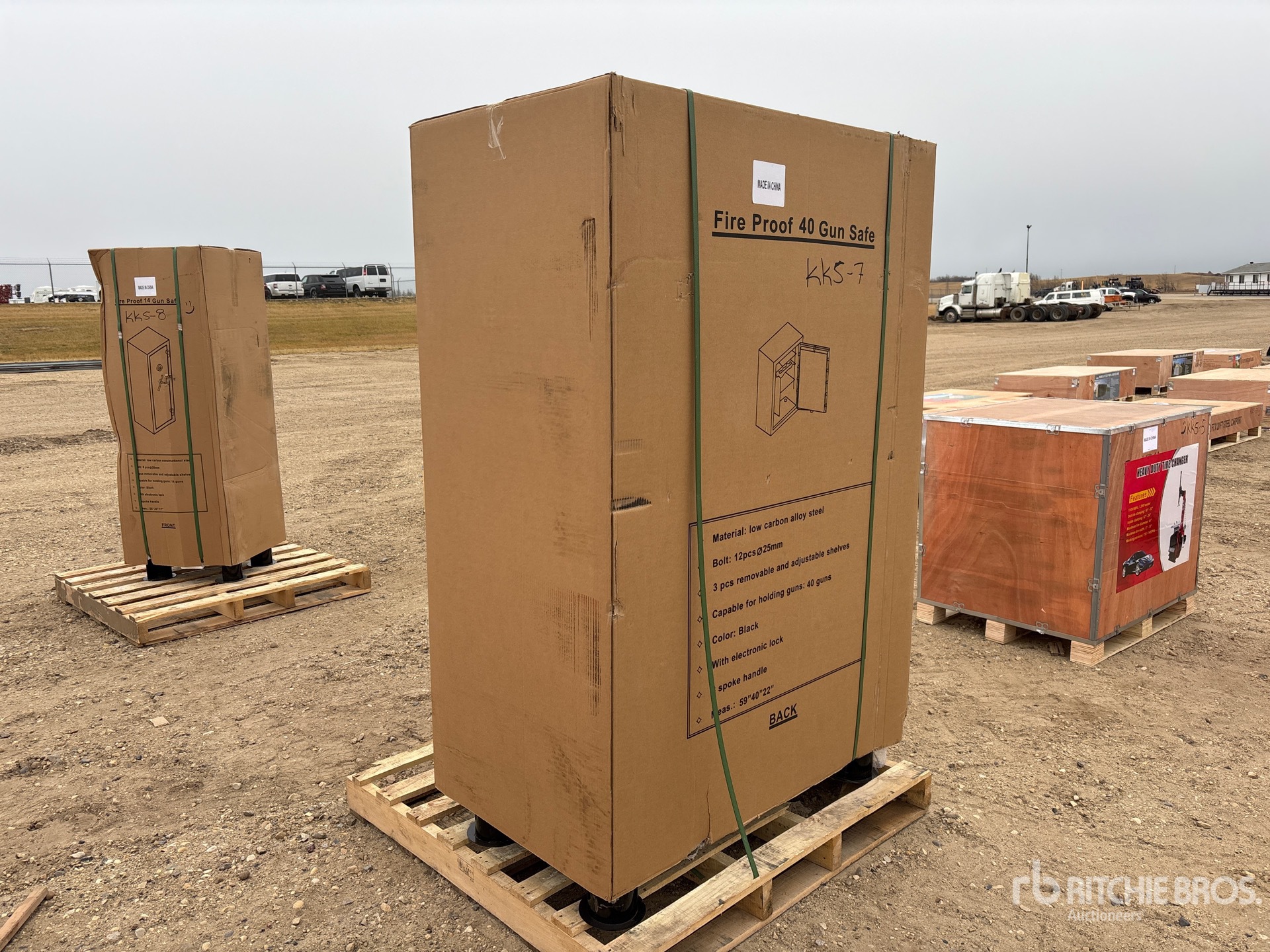 General Appearance with Picture, Right Front Corner