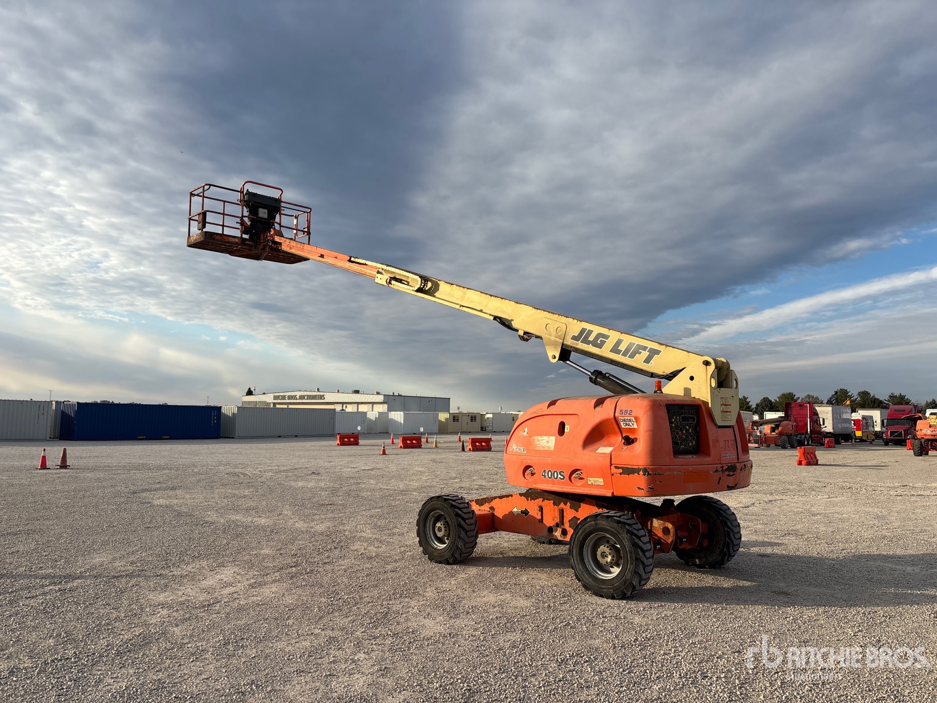 General Appearance with Foto, angolo posteriore sinistro