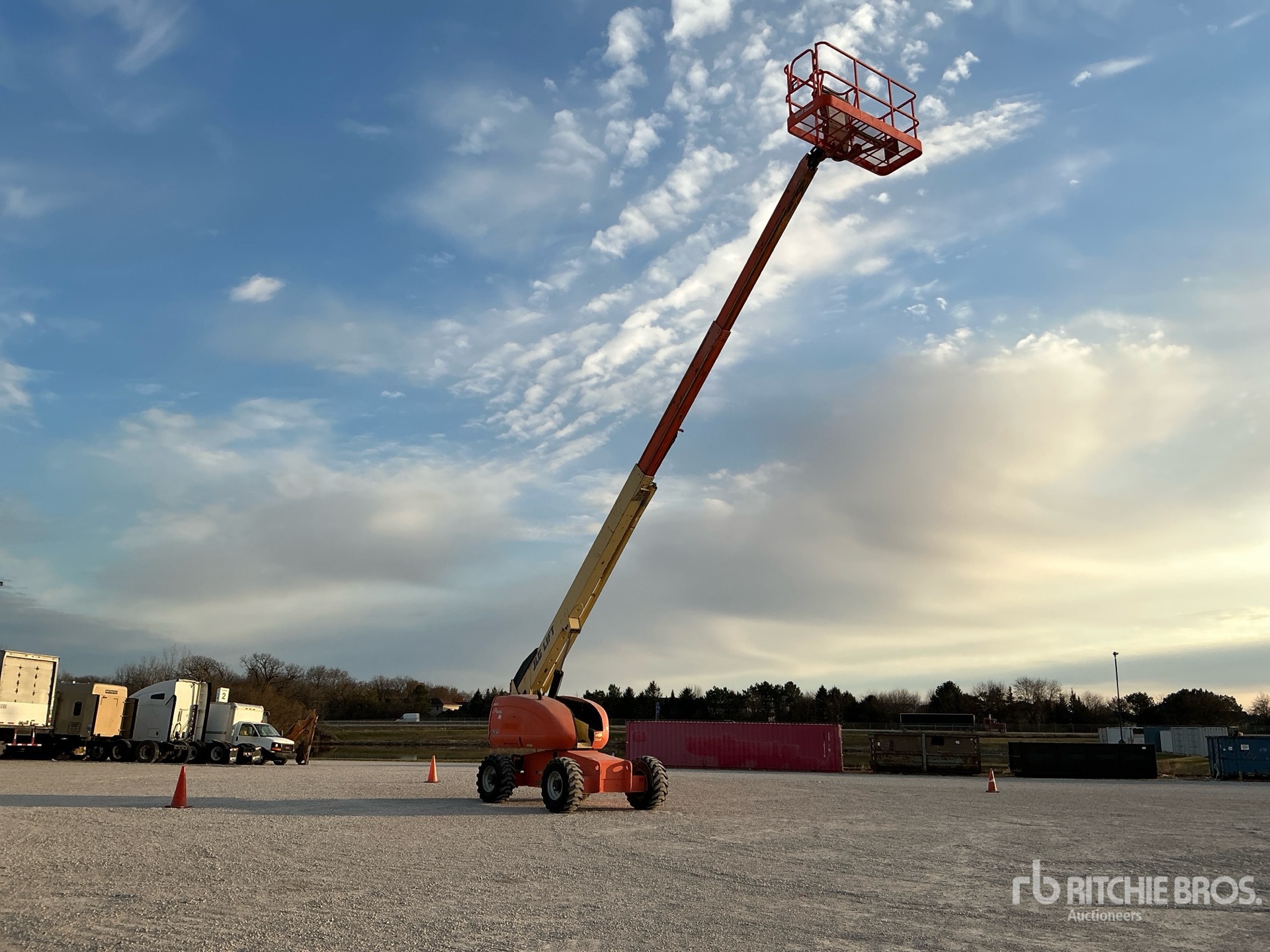 General Appearance with Foto, angolo anteriore destro