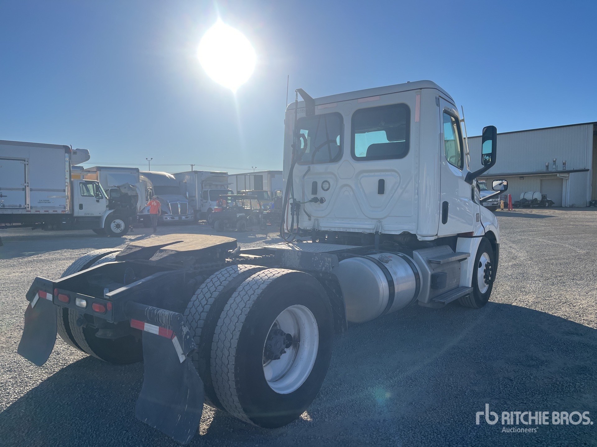 General Appearance with Imagen: esquina trasera derecha