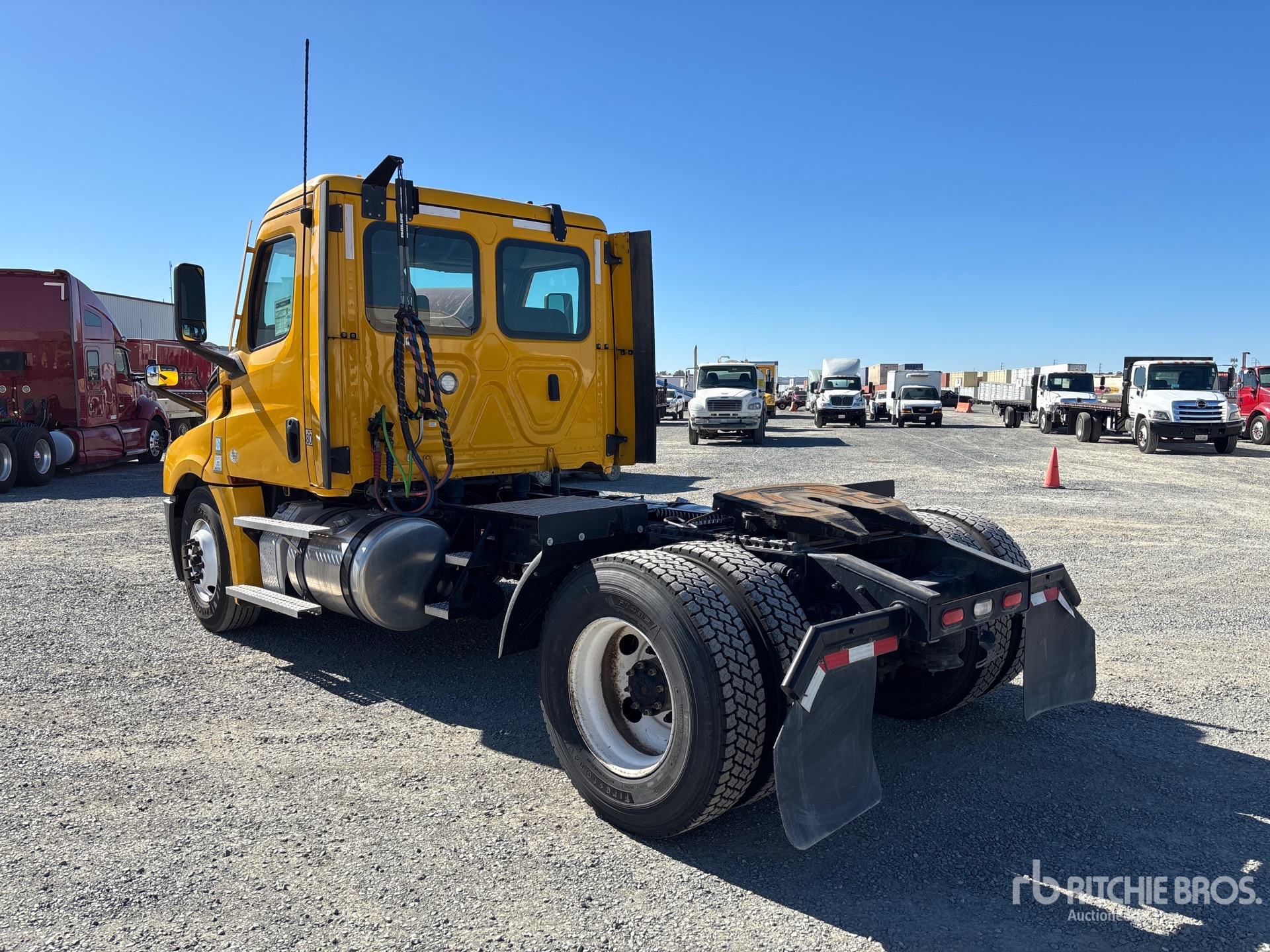 General Appearance with Imagen: esquina trasera izquierda