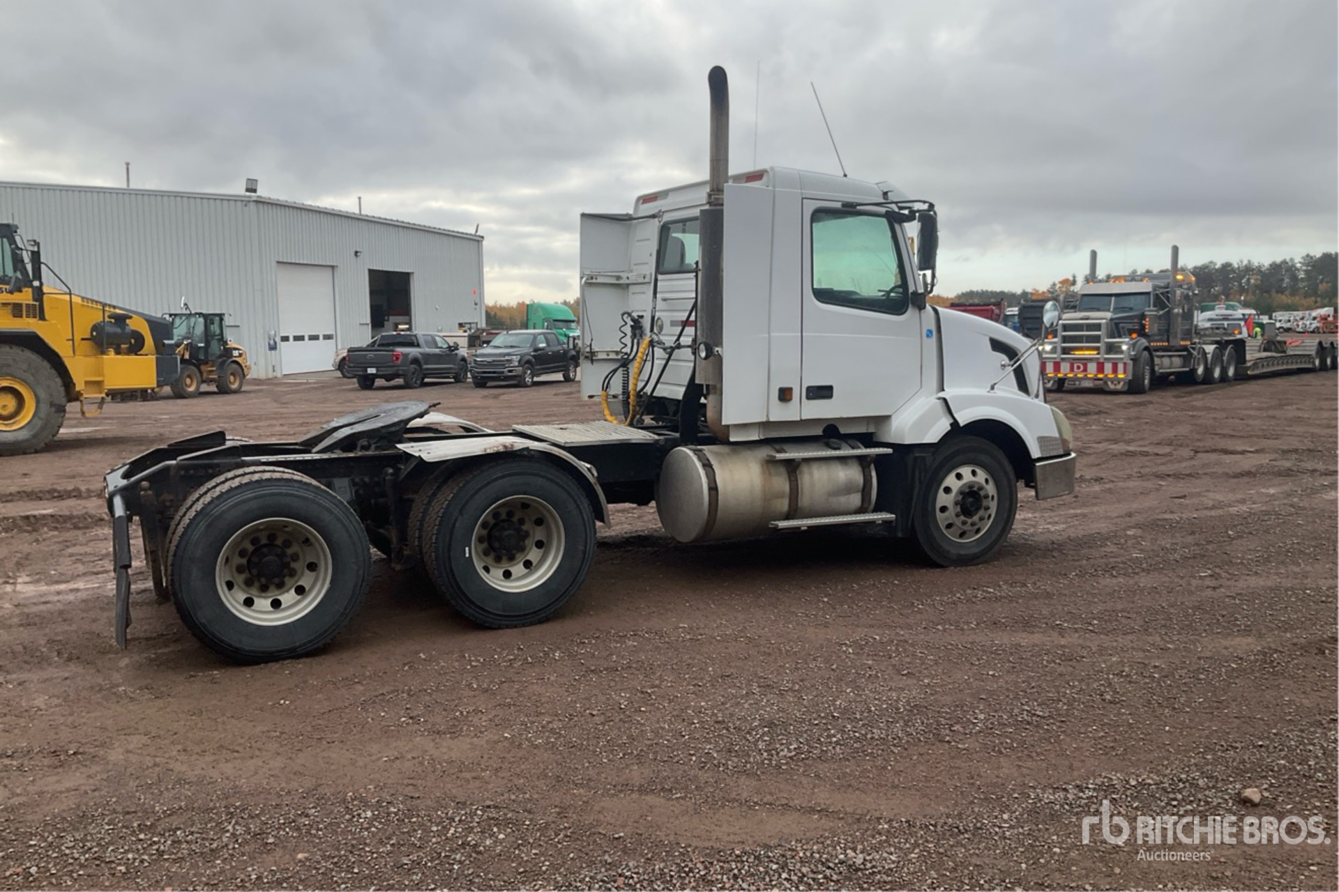 General Appearance with Imagen: esquina trasera derecha