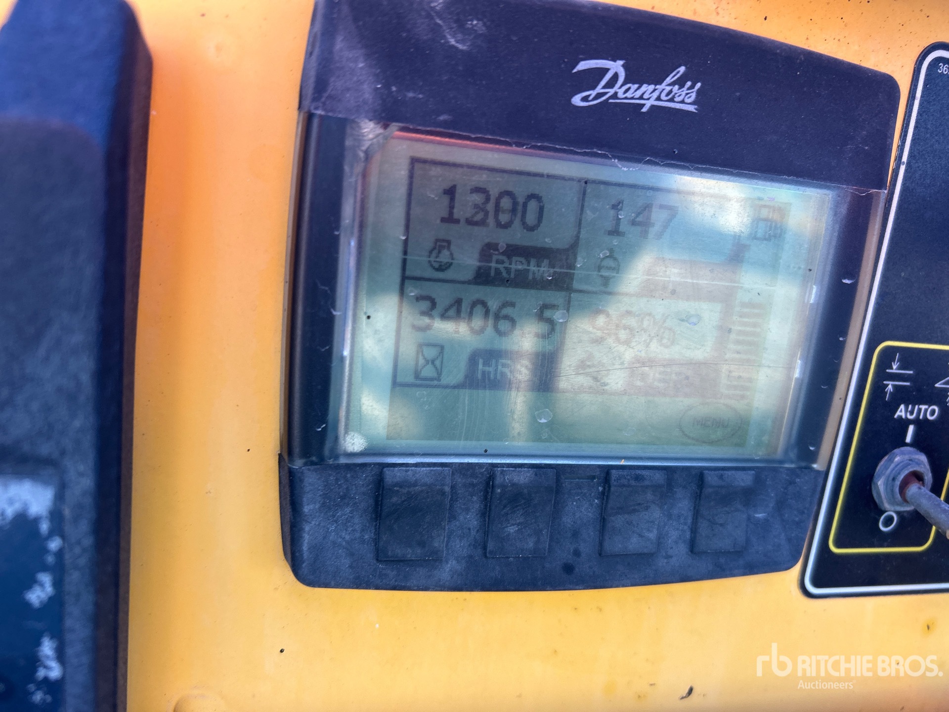 General Appearance with Hour Meter / Odometer