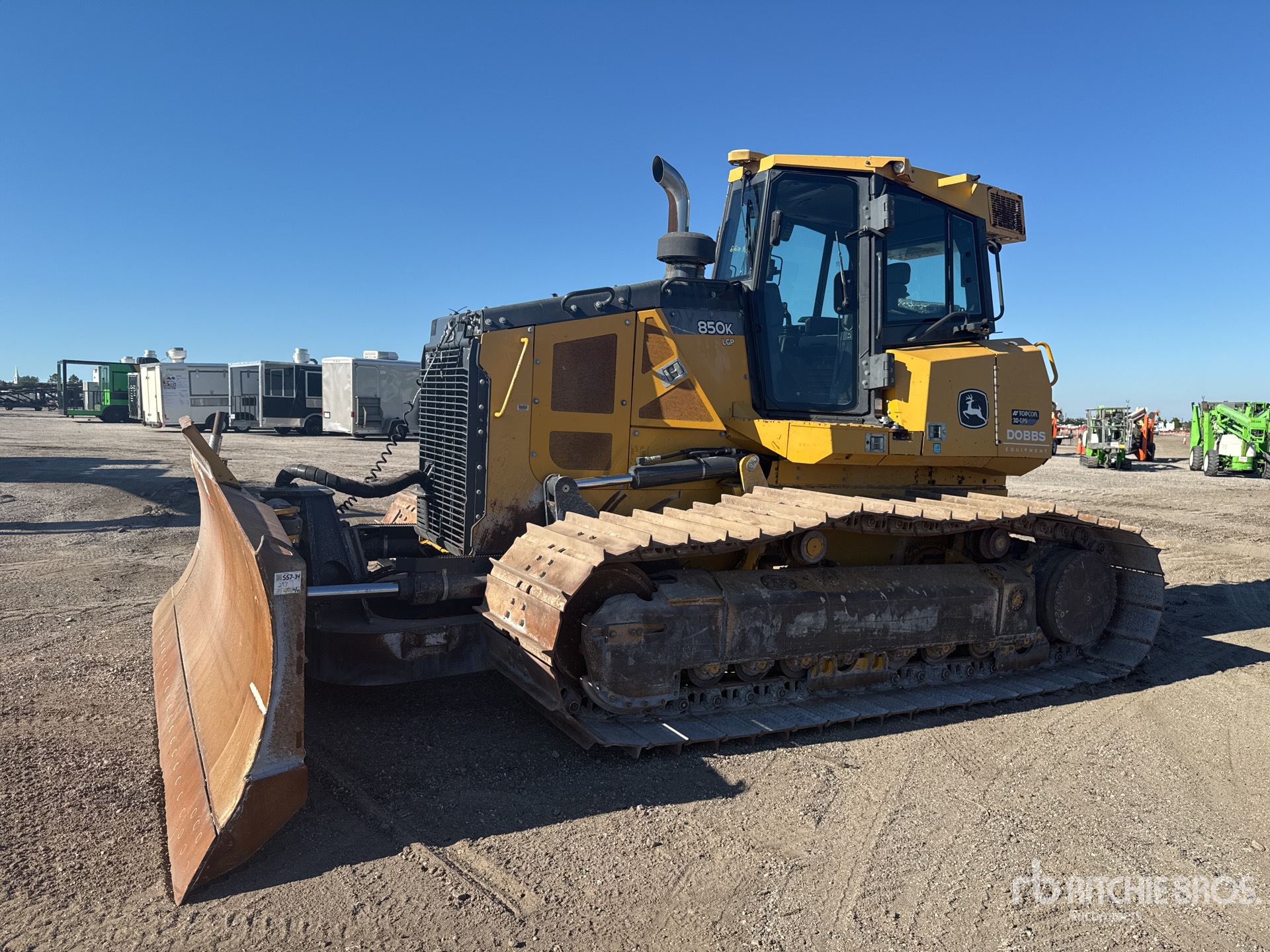 General Appearance with Featured Photo