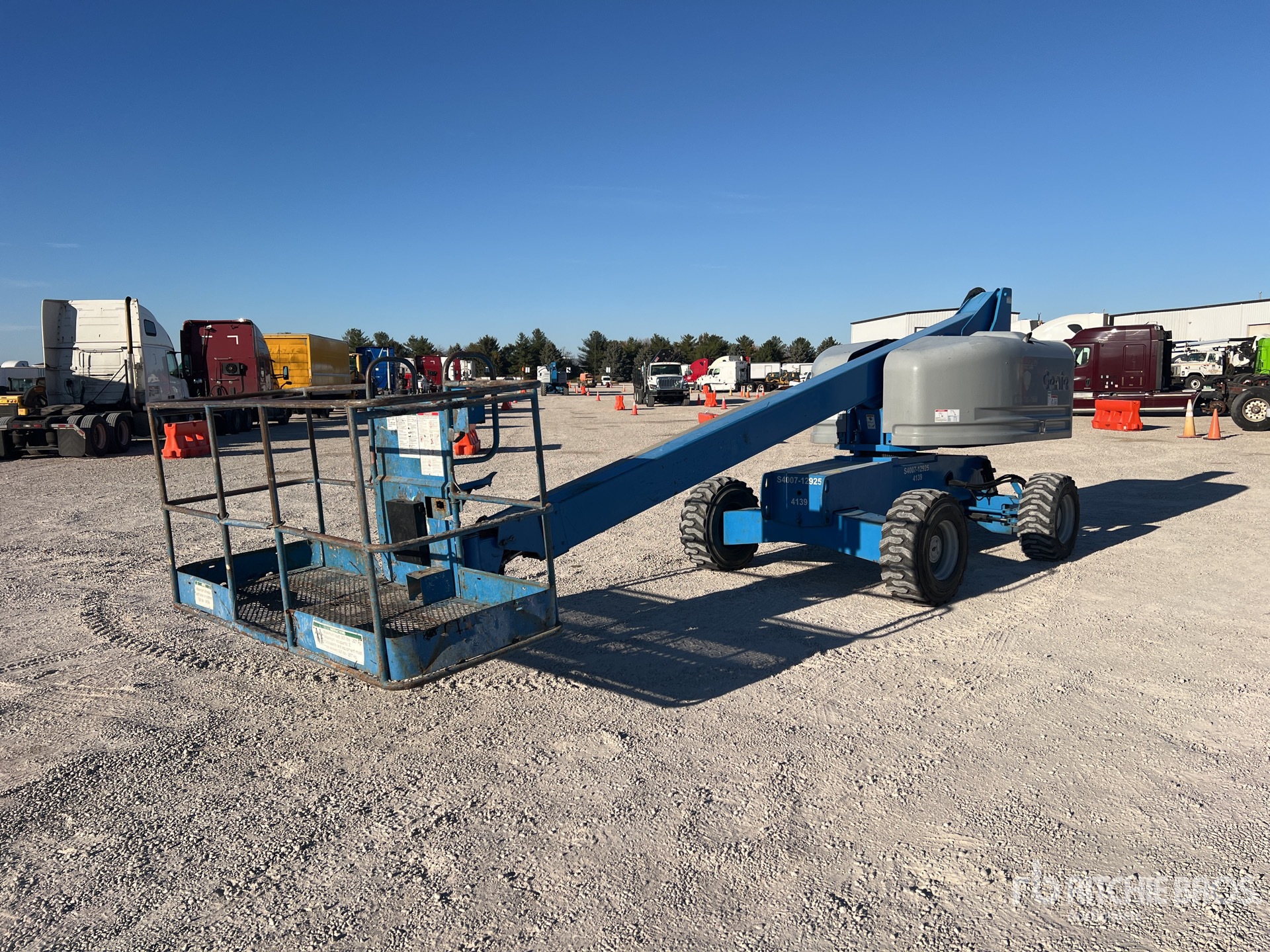 General Appearance with Picture, Left Front Corner