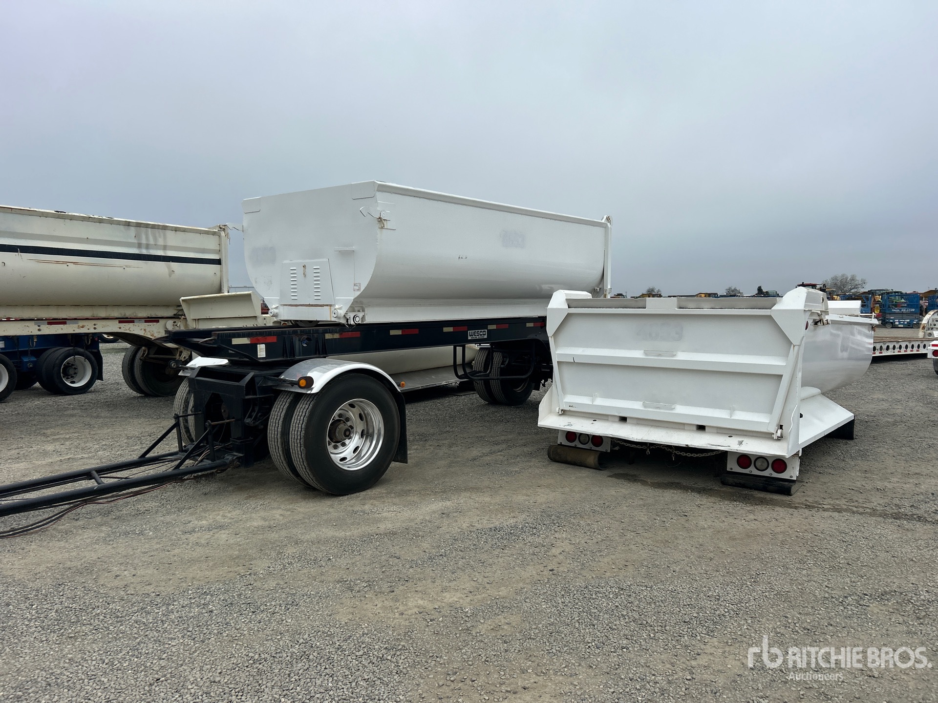 General Appearance with Featured Photo