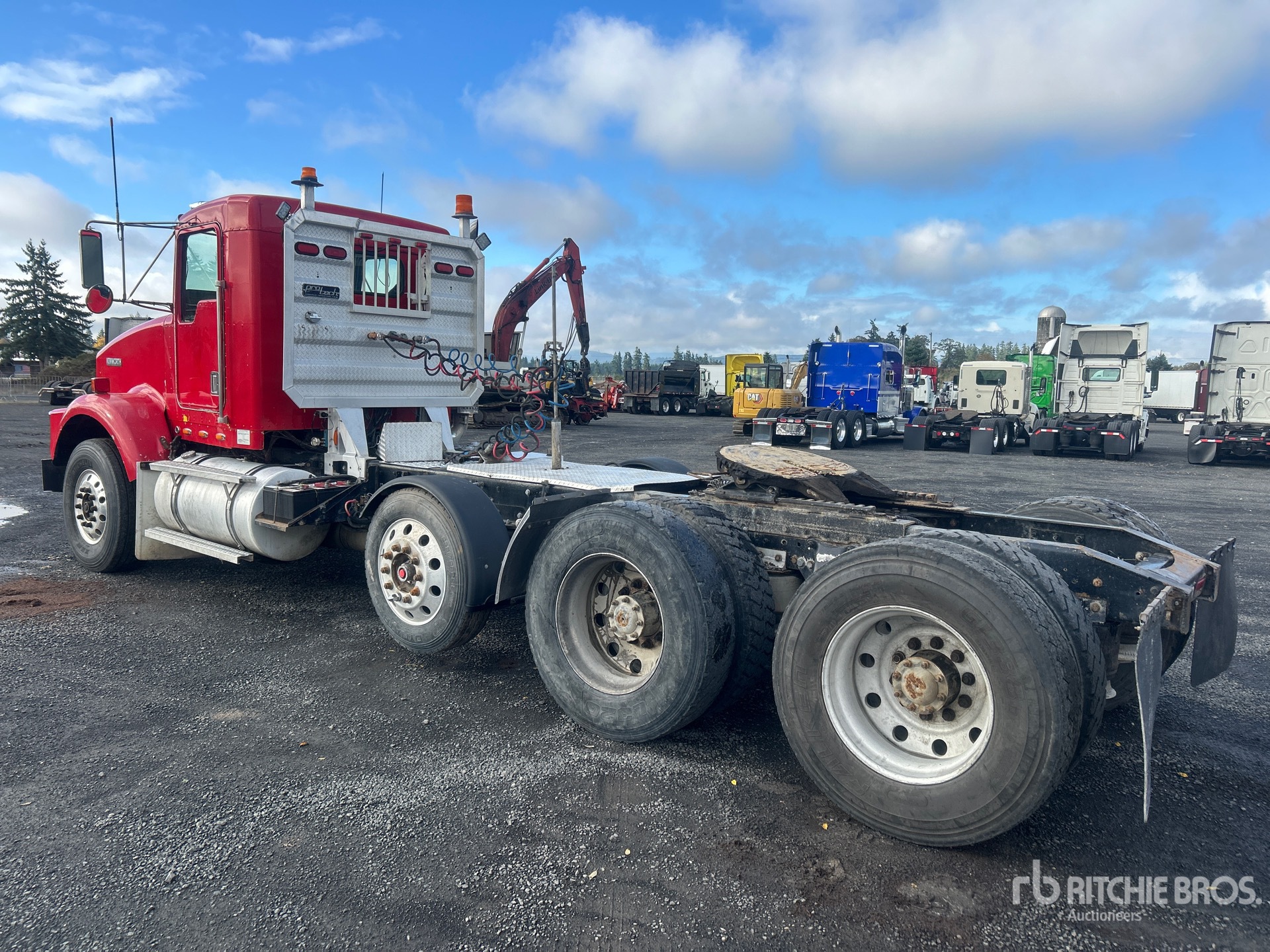 Aspect général with Image, coin arrière gauche