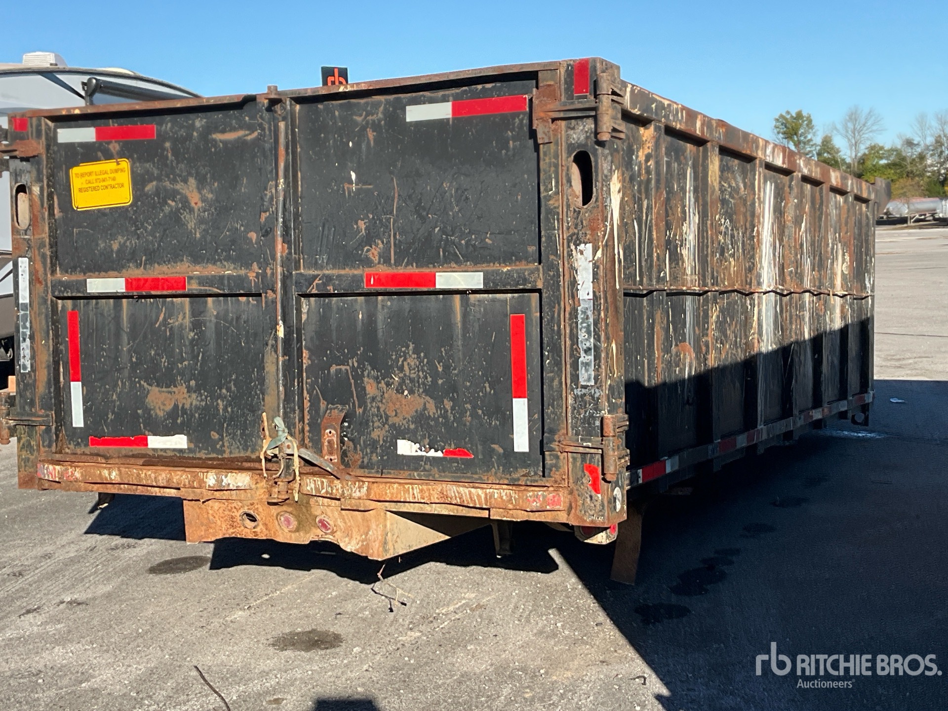 General Appearance with Picture, Right Rear Corner