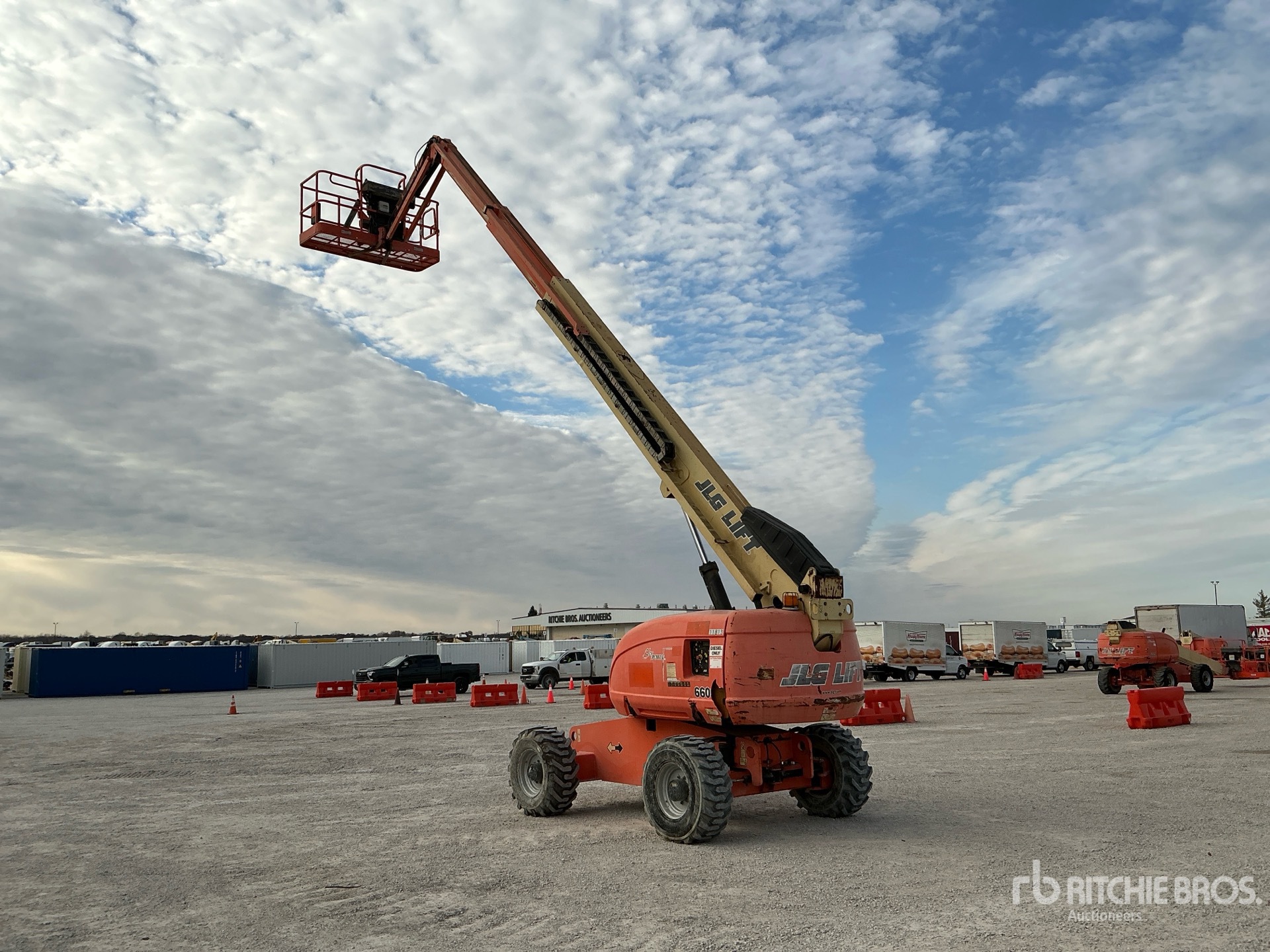 General Appearance with Foto, angolo posteriore sinistro