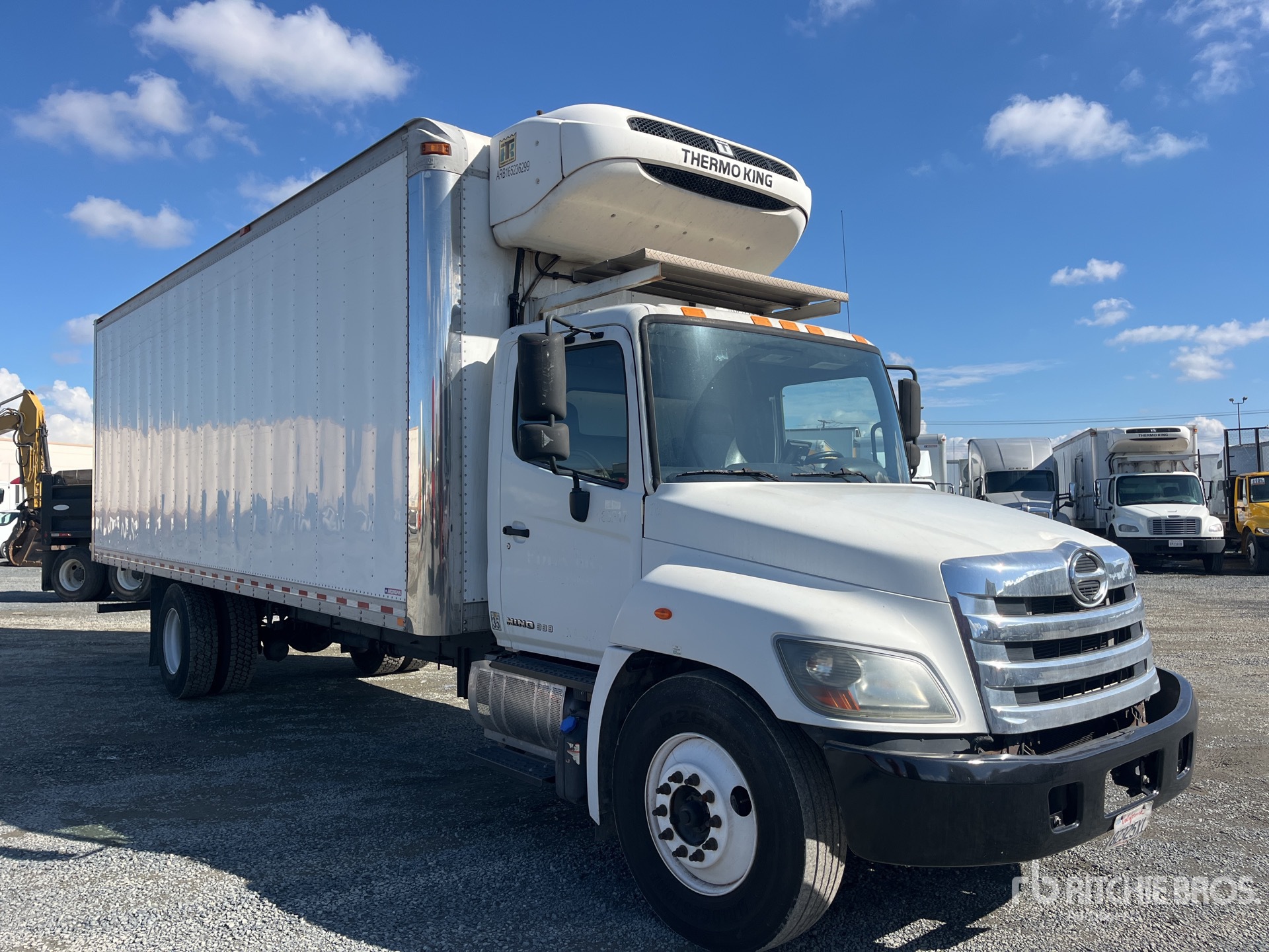 General Appearance with Image, coin avant droit