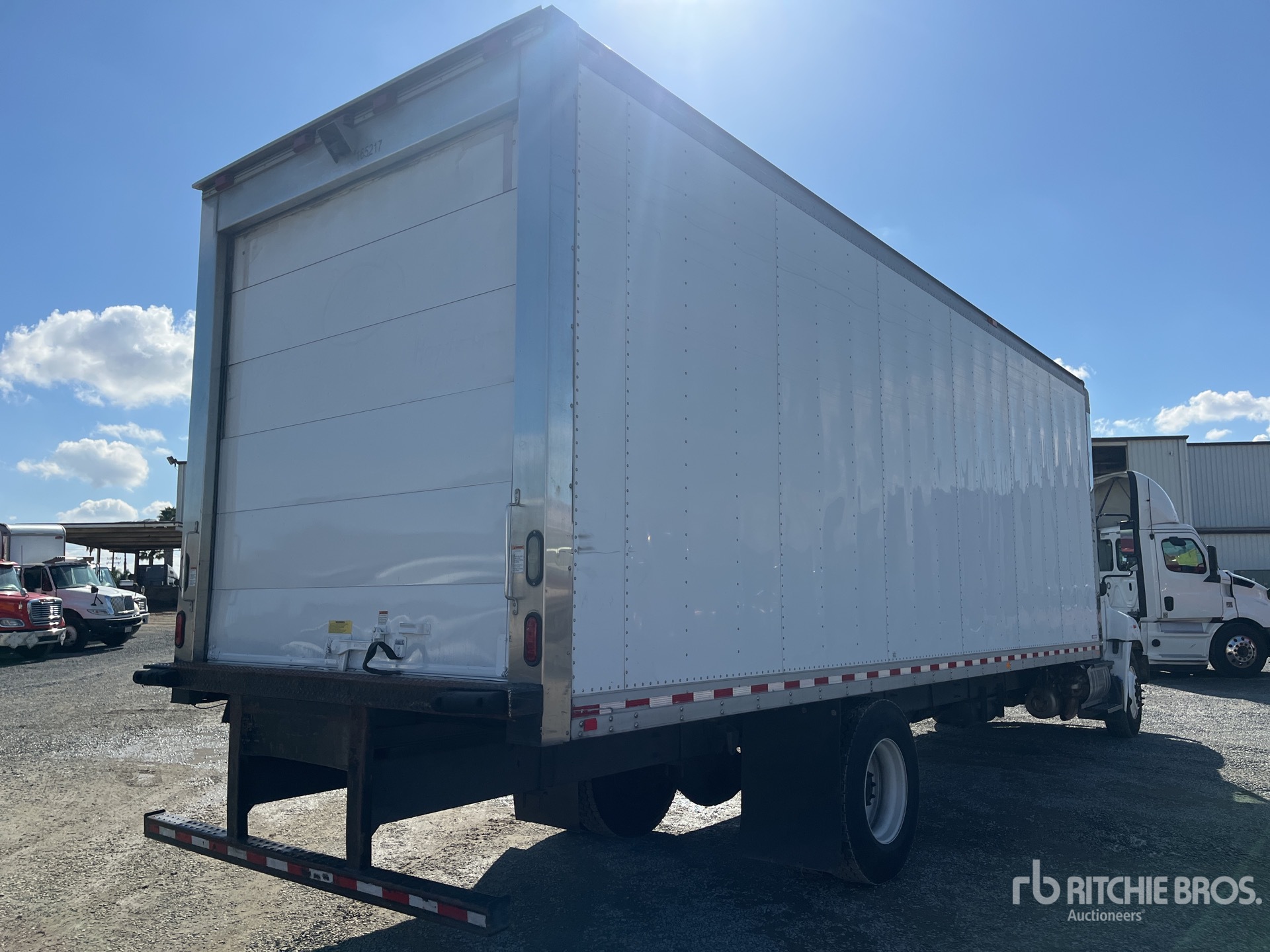 General Appearance with Image, coin arrière droit