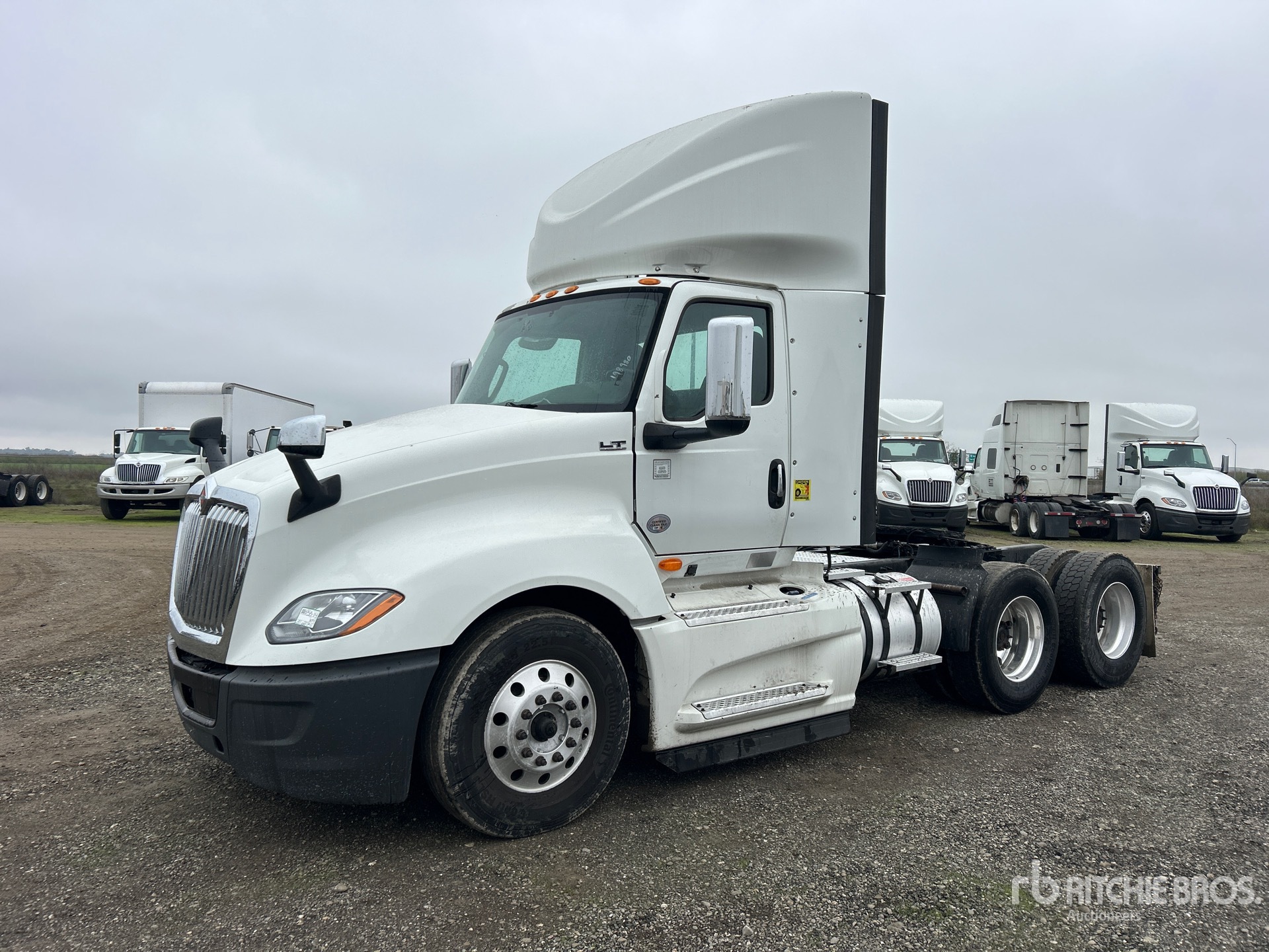 General Appearance with Featured Photo