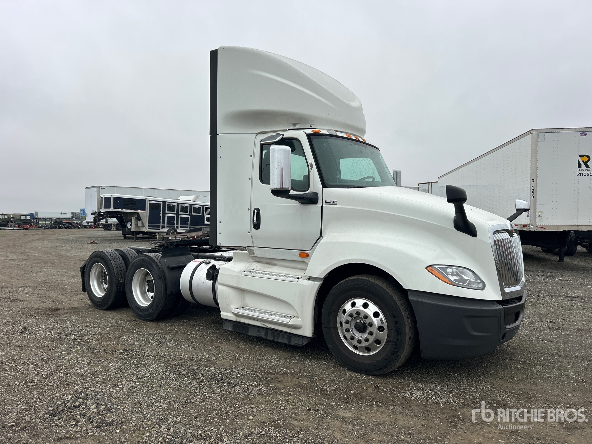 General Appearance with Imagen: esquina delantera derecha