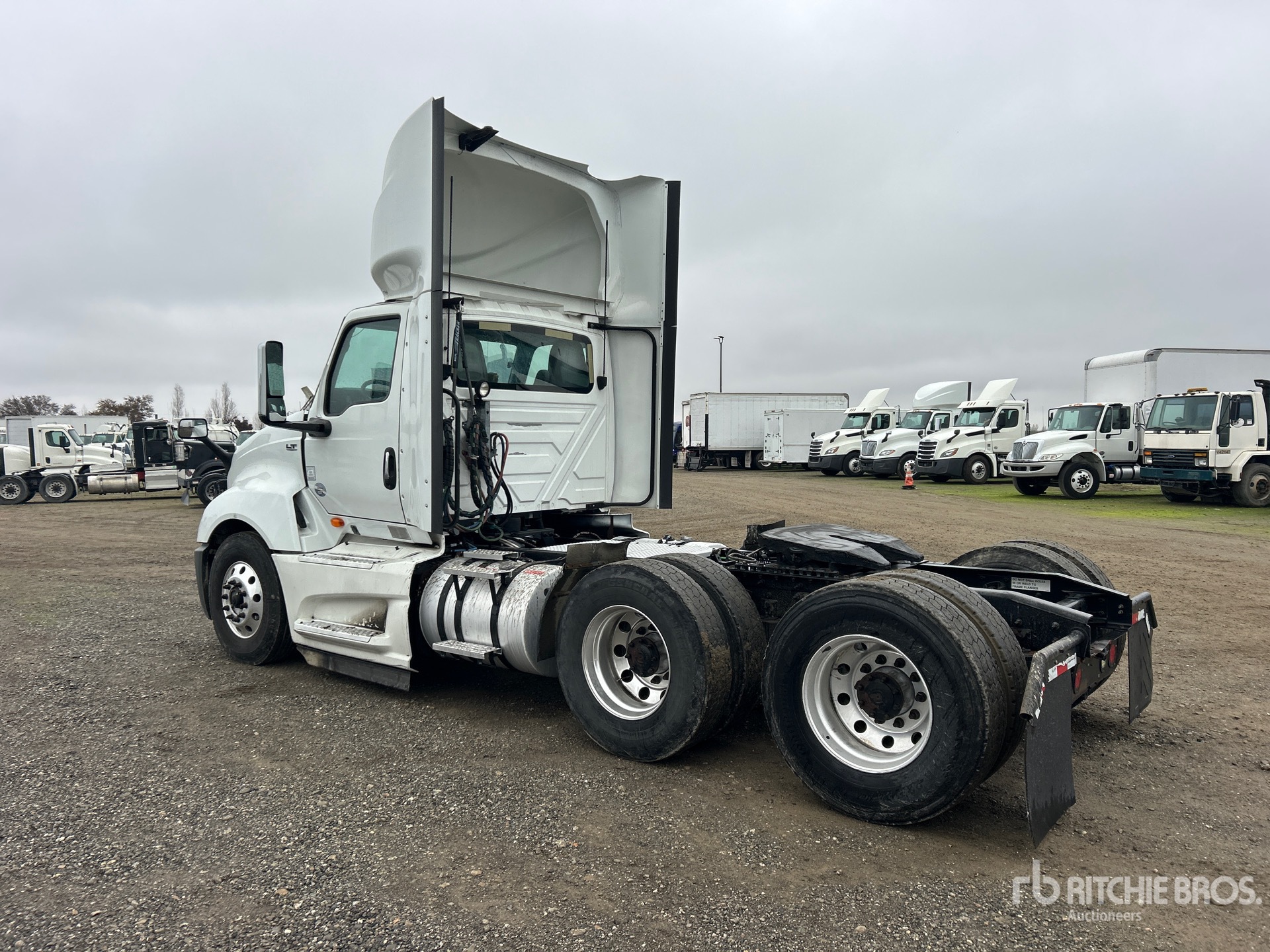 General Appearance with Imagen: esquina trasera izquierda