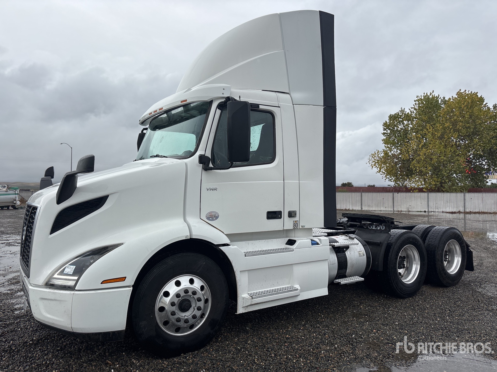 General Appearance with Featured Photo