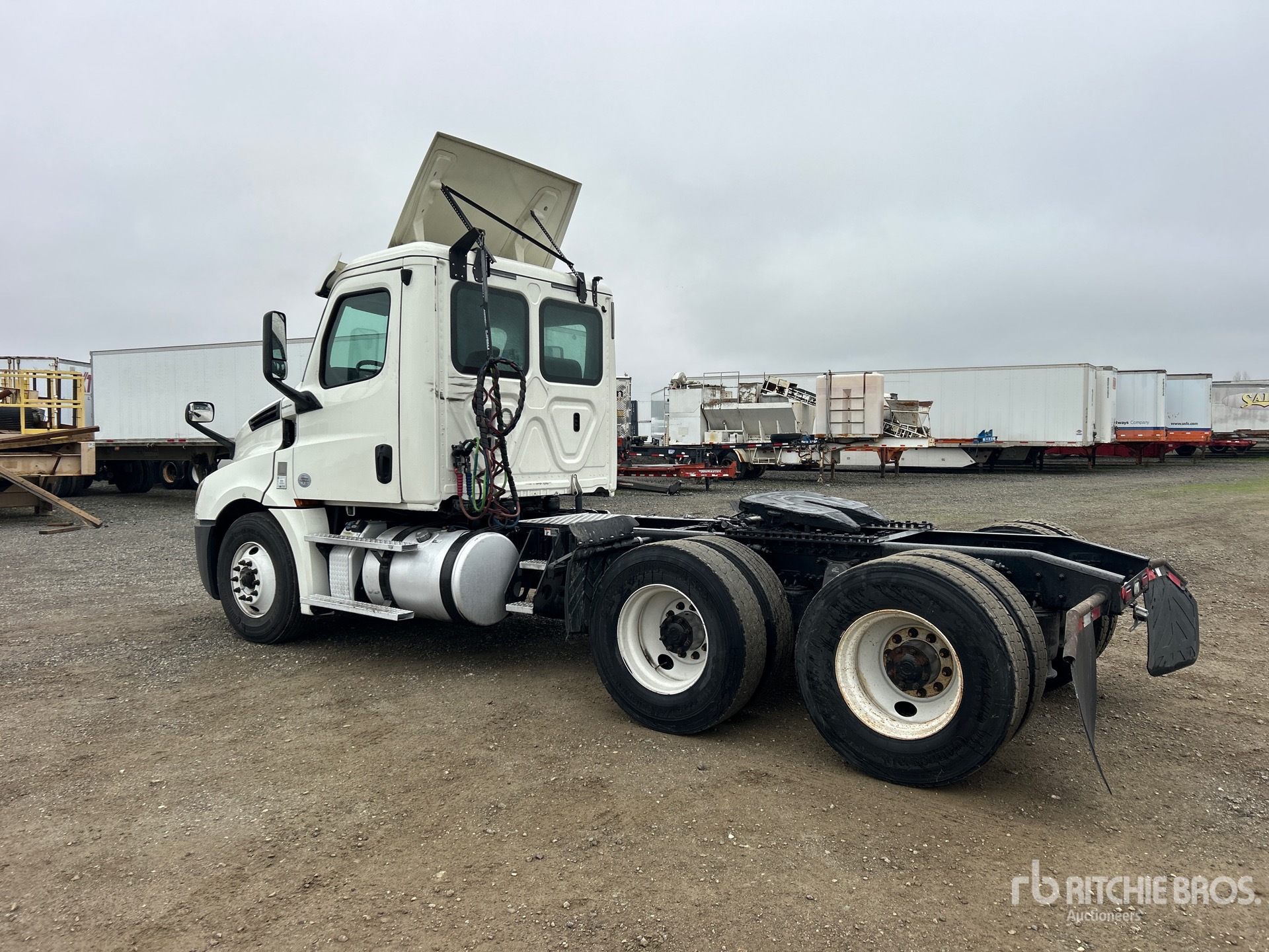 General Appearance with Imagen: esquina trasera izquierda