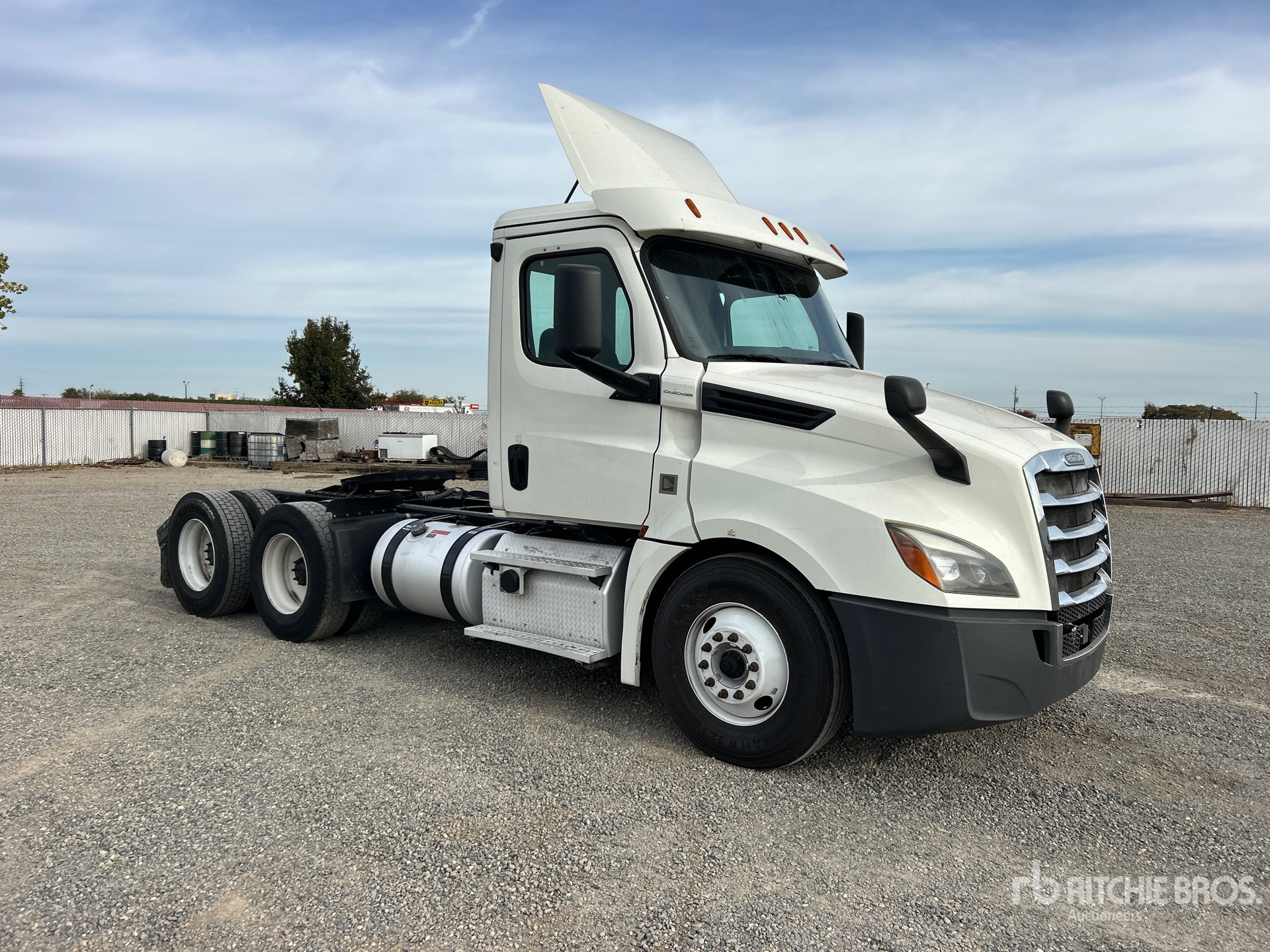 General Appearance with Imagen: esquina delantera derecha