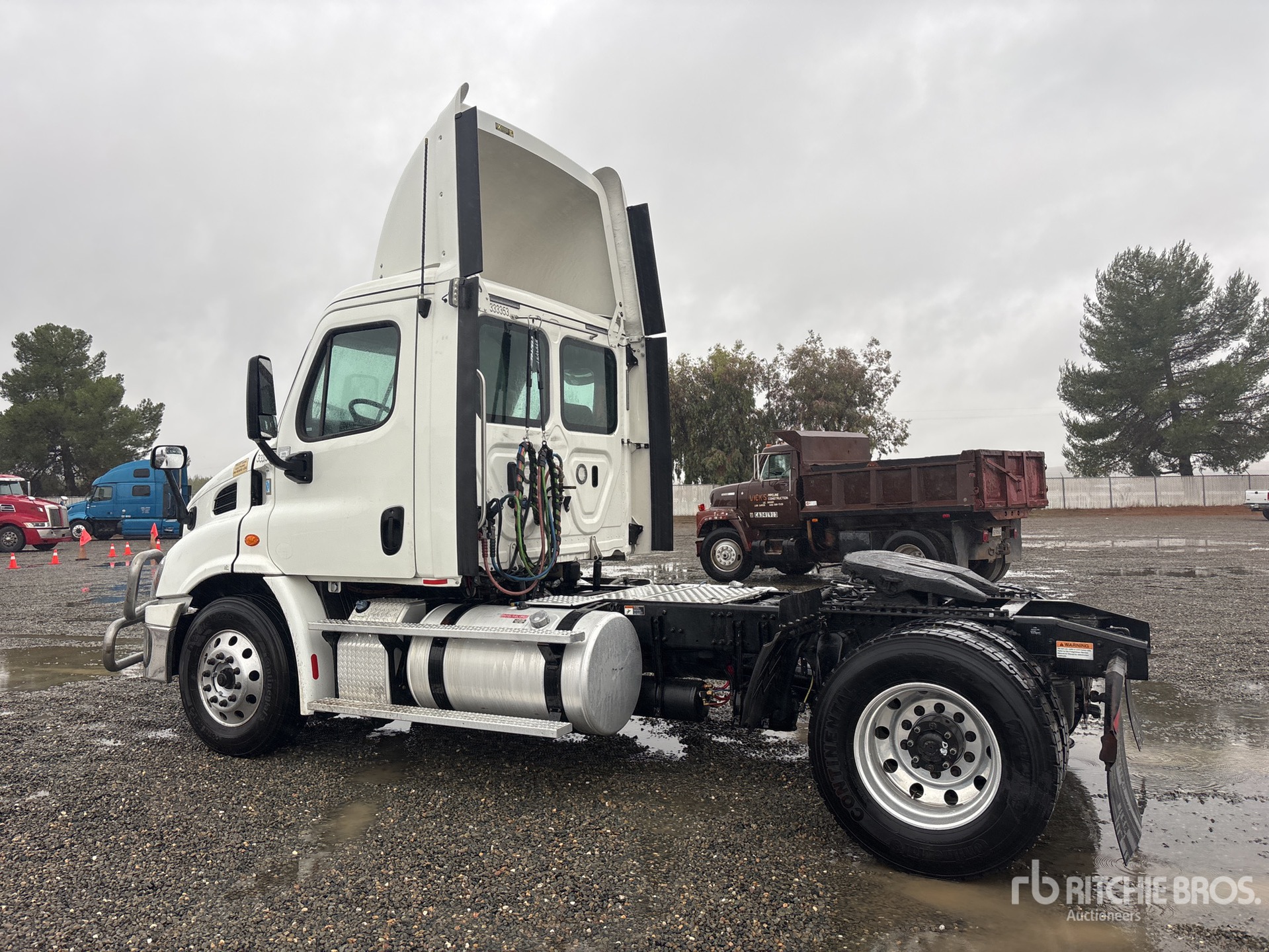 General Appearance with Imagen: esquina trasera izquierda