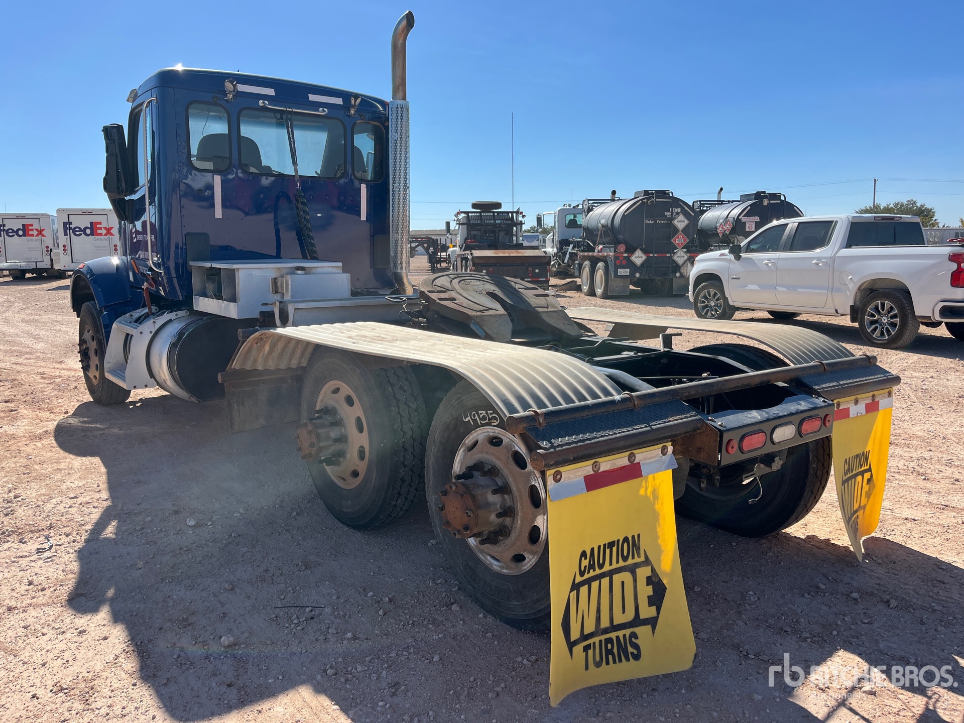 General Appearance with Picture, Left Rear Corner