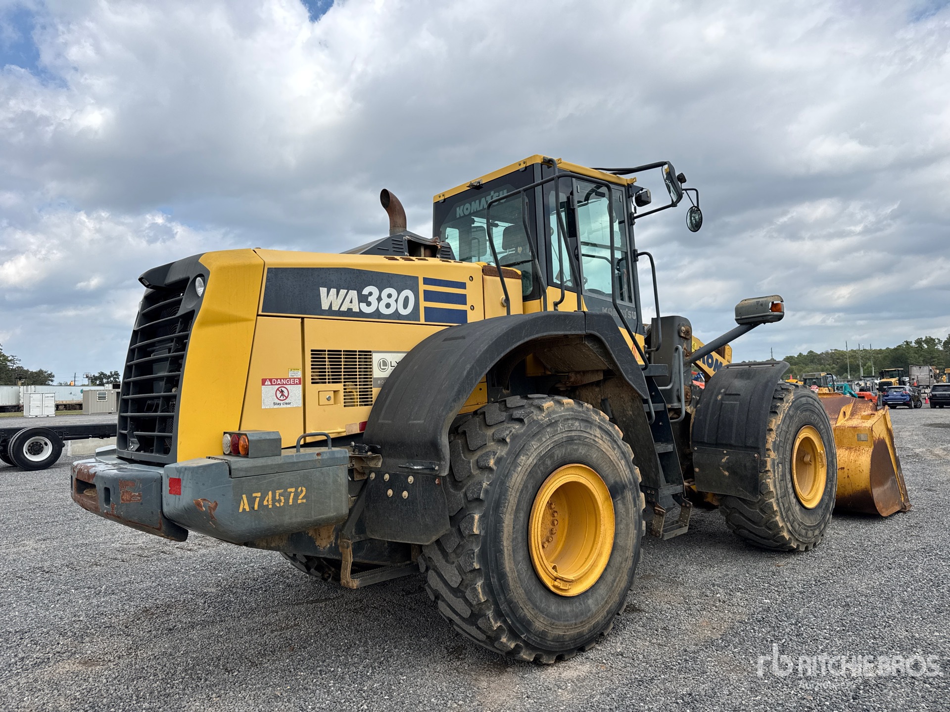 General Appearance with Picture, Right Rear Corner