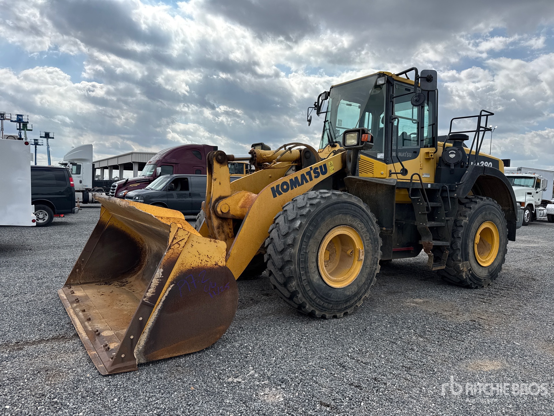 General Appearance with Picture, Left Front Corner