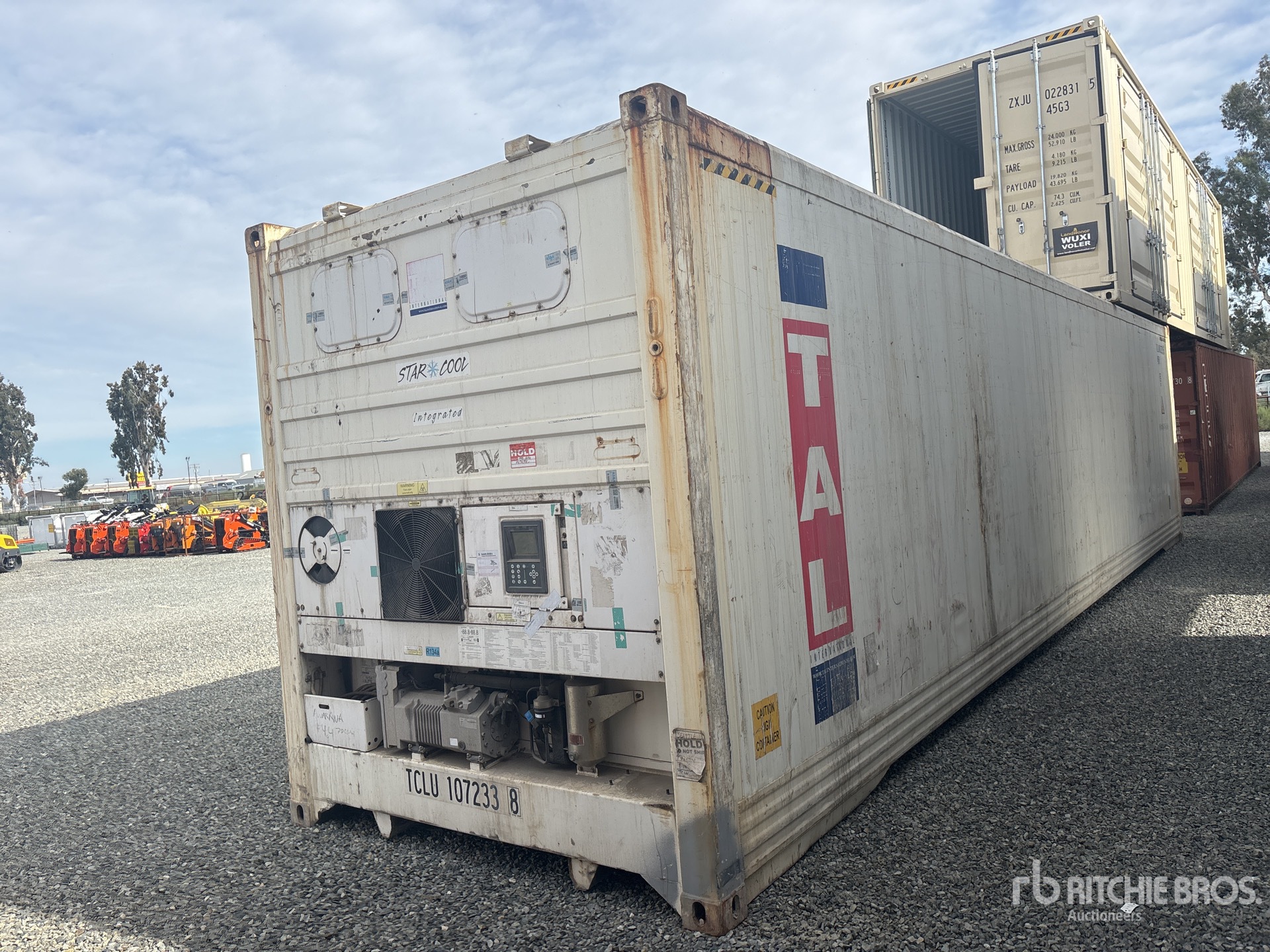 Aspect général with Image, coin arrière droit