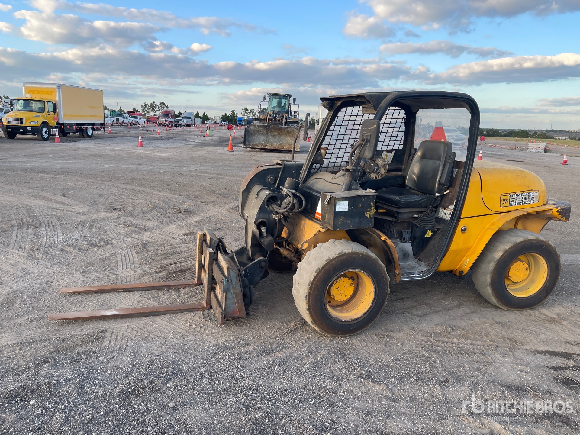 General Appearance with Featured Photo