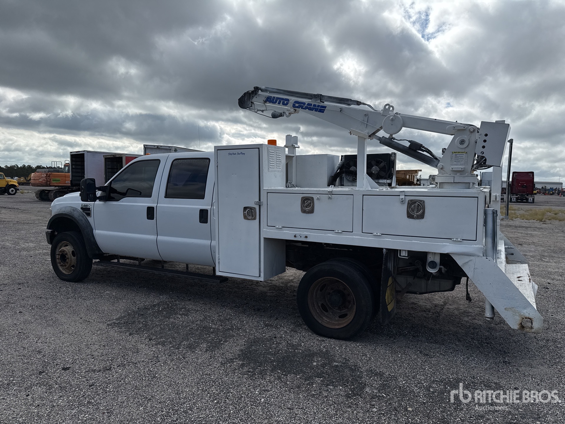 Aspect général with Image, coin arrière gauche