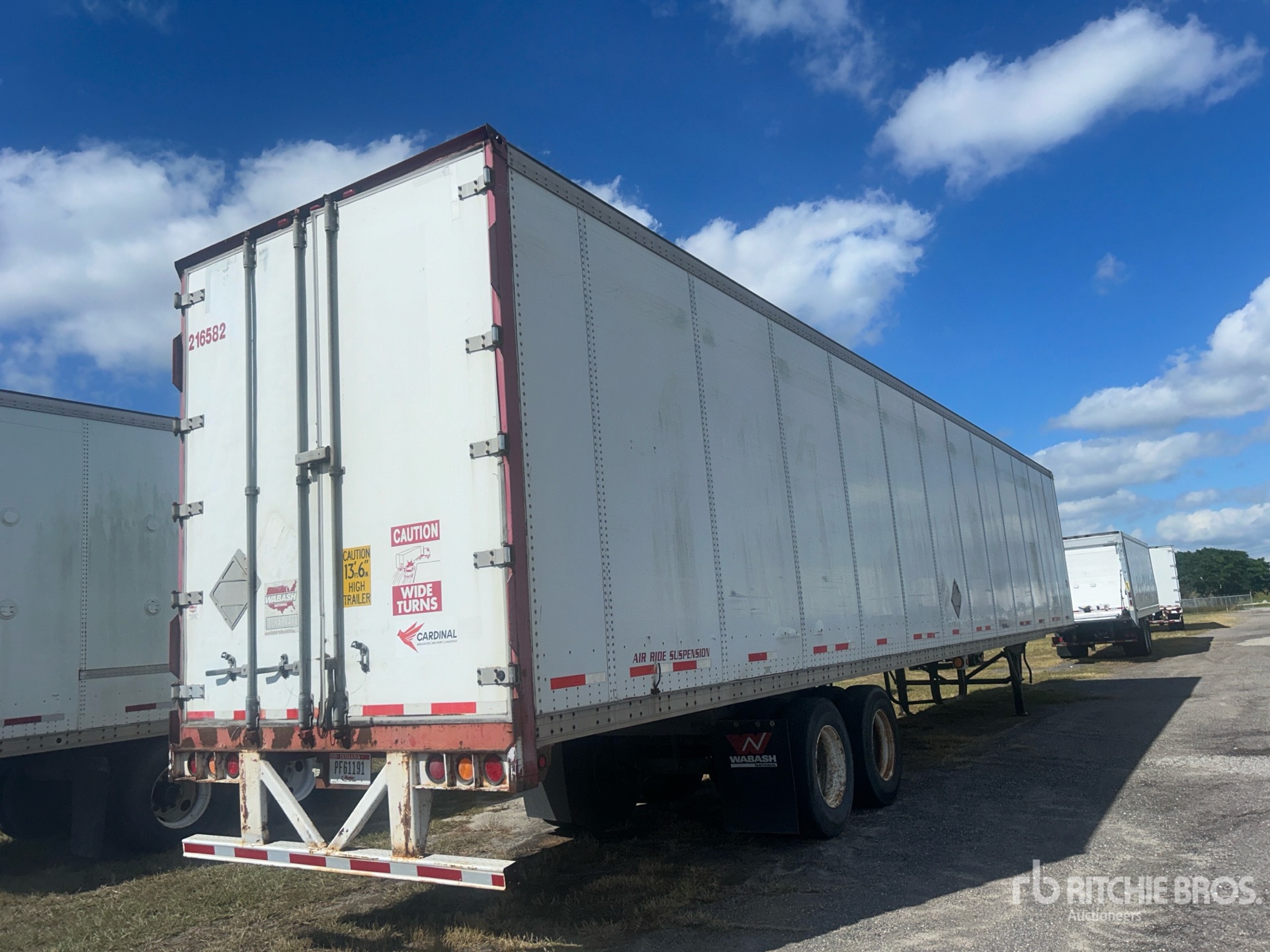 General Appearance with Imagen: esquina trasera derecha