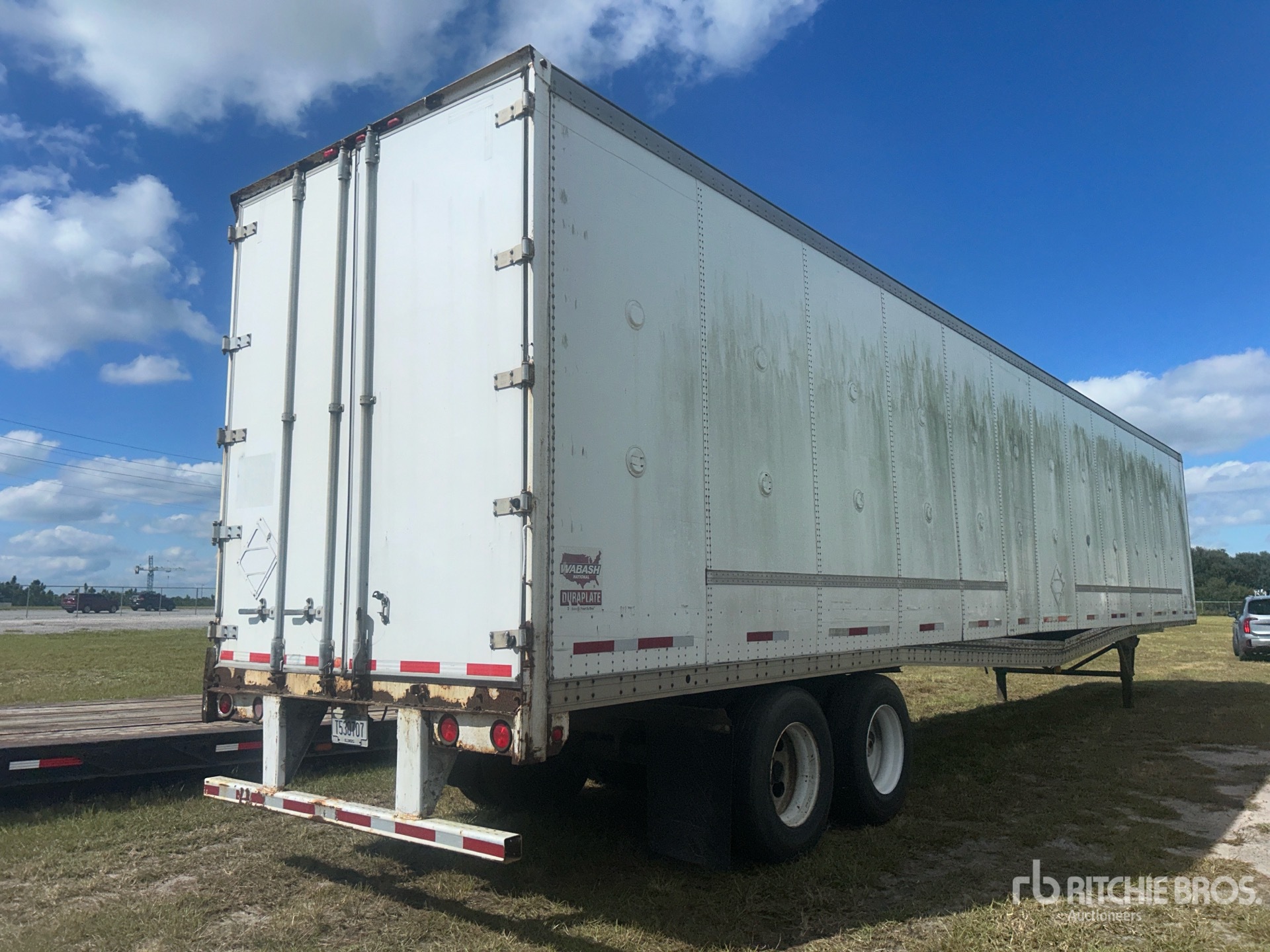 General Appearance with Imagen: esquina trasera derecha