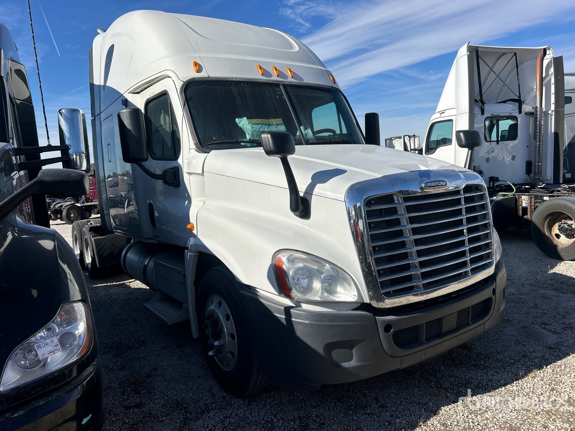 General Appearance with Foto, angolo anteriore destro