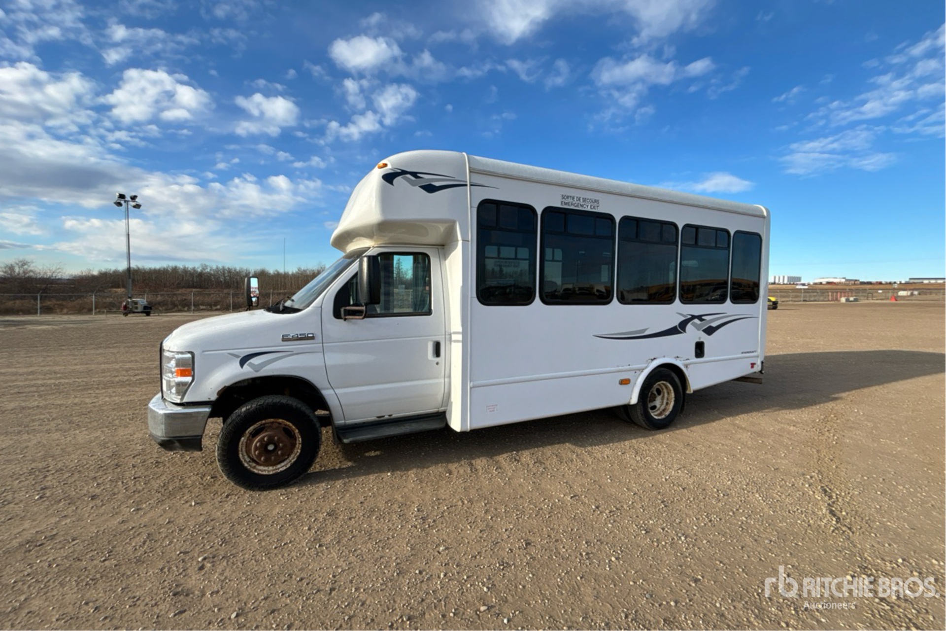 General Appearance with Imagen: esquina delantera izquierda