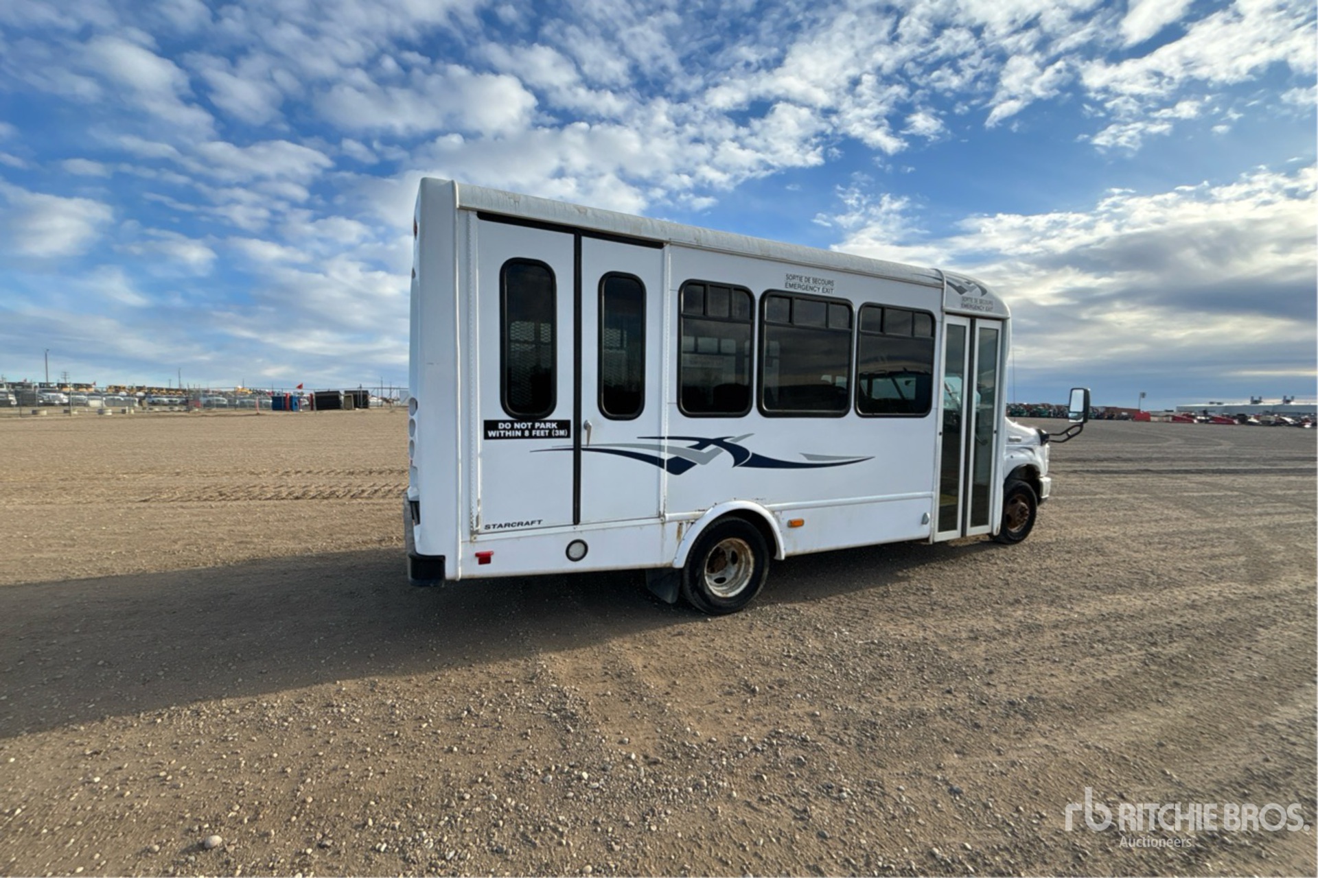 General Appearance with Imagen: esquina trasera derecha