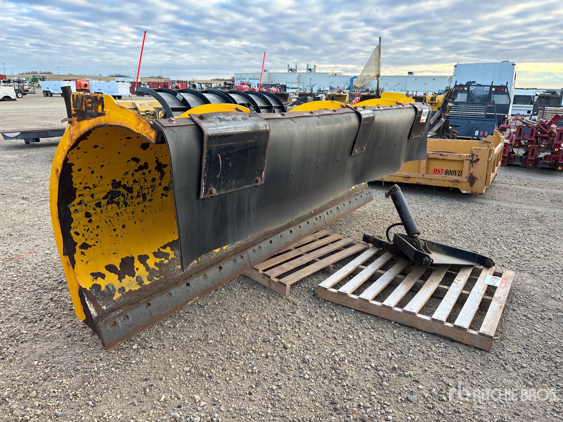 General Appearance with Imagen: esquina delantera derecha