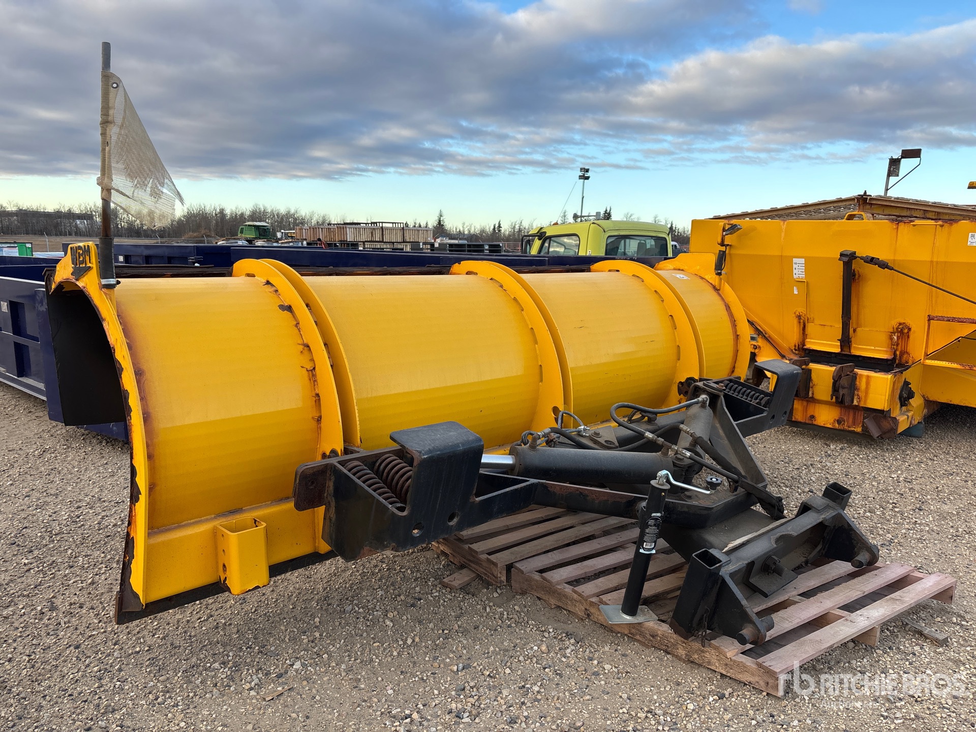 General Appearance with Imagen: esquina trasera izquierda