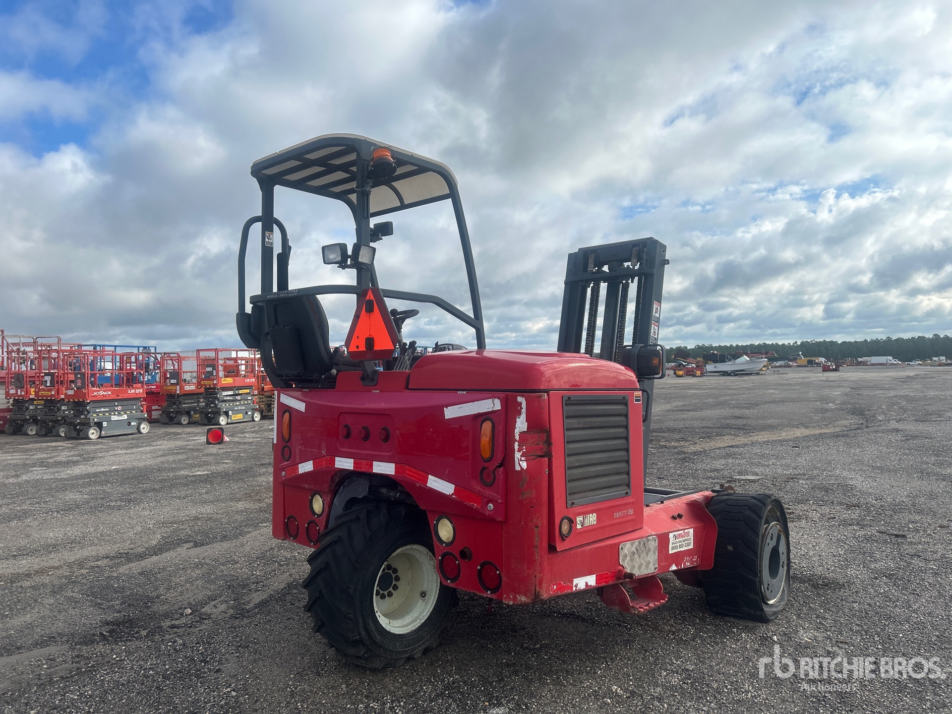 General Appearance with Imagen: esquina trasera derecha