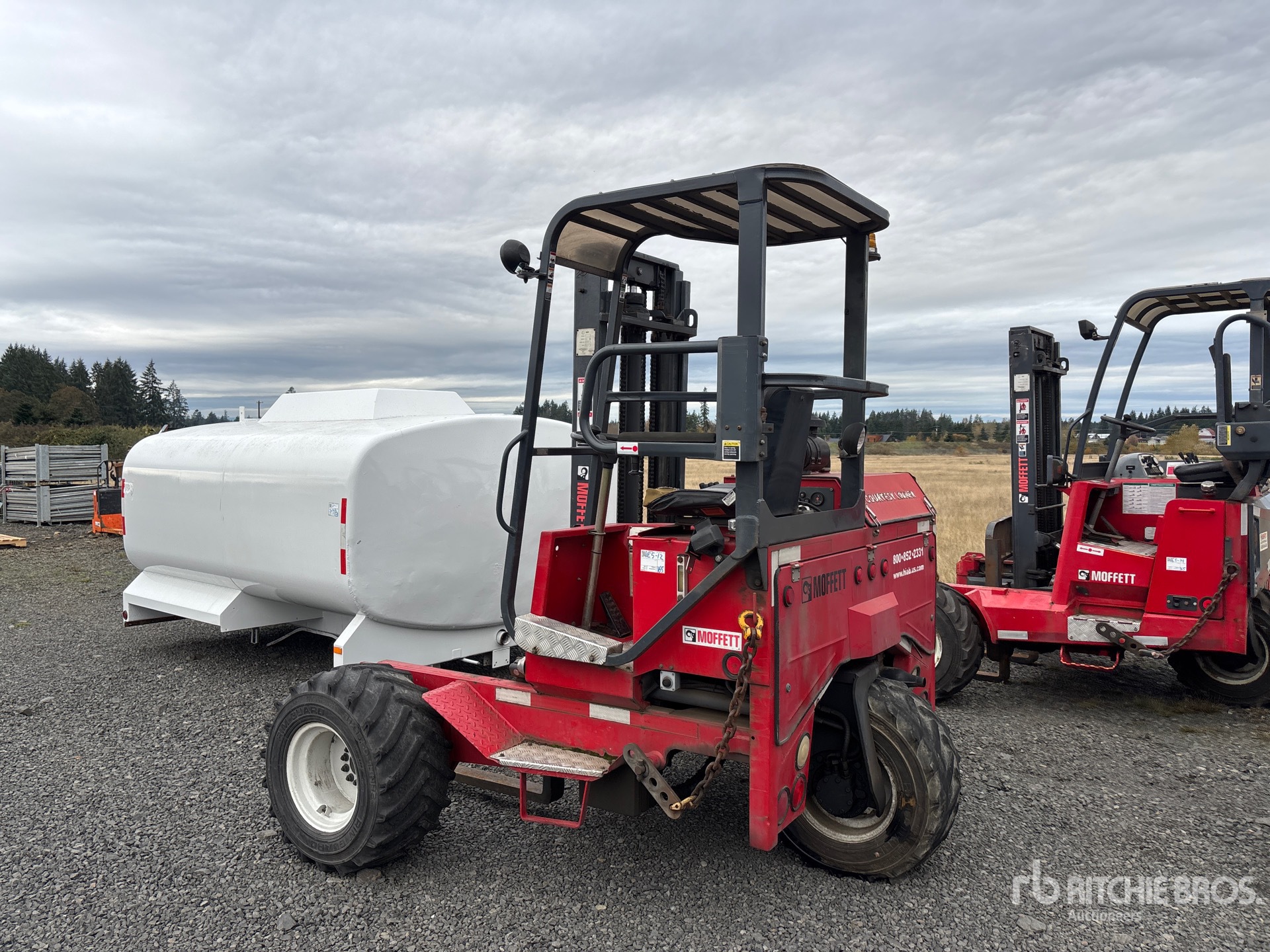 General Appearance with Bild, Ecke hinten links