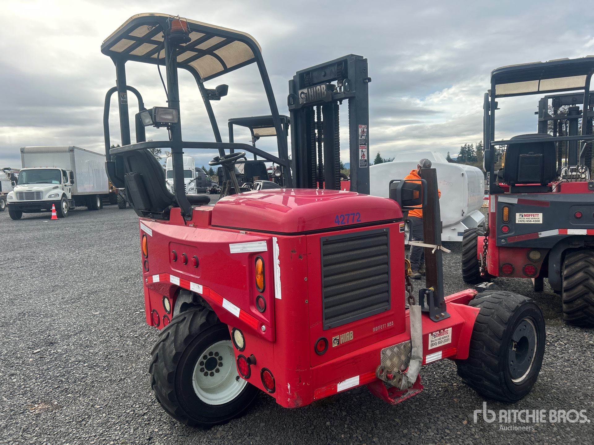 Aspect général with Image, coin arrière droit