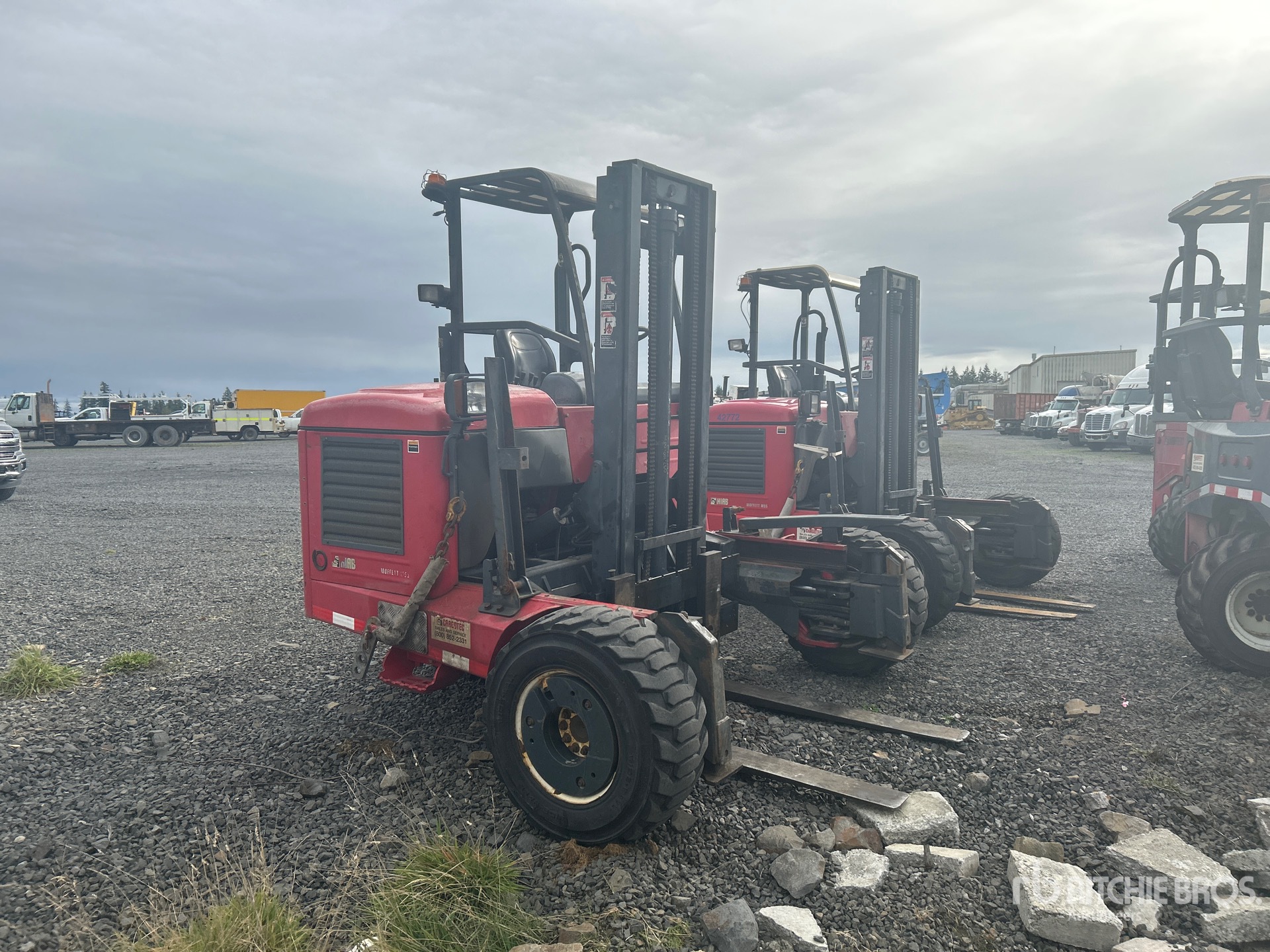 General Appearance with Bild, Ecke vorne rechts