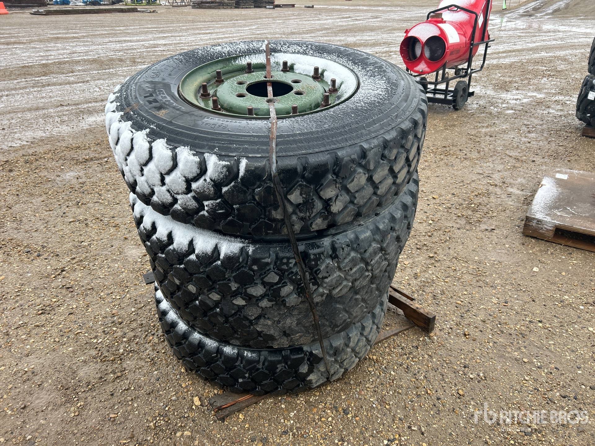 General Appearance with Picture, Left Rear Corner