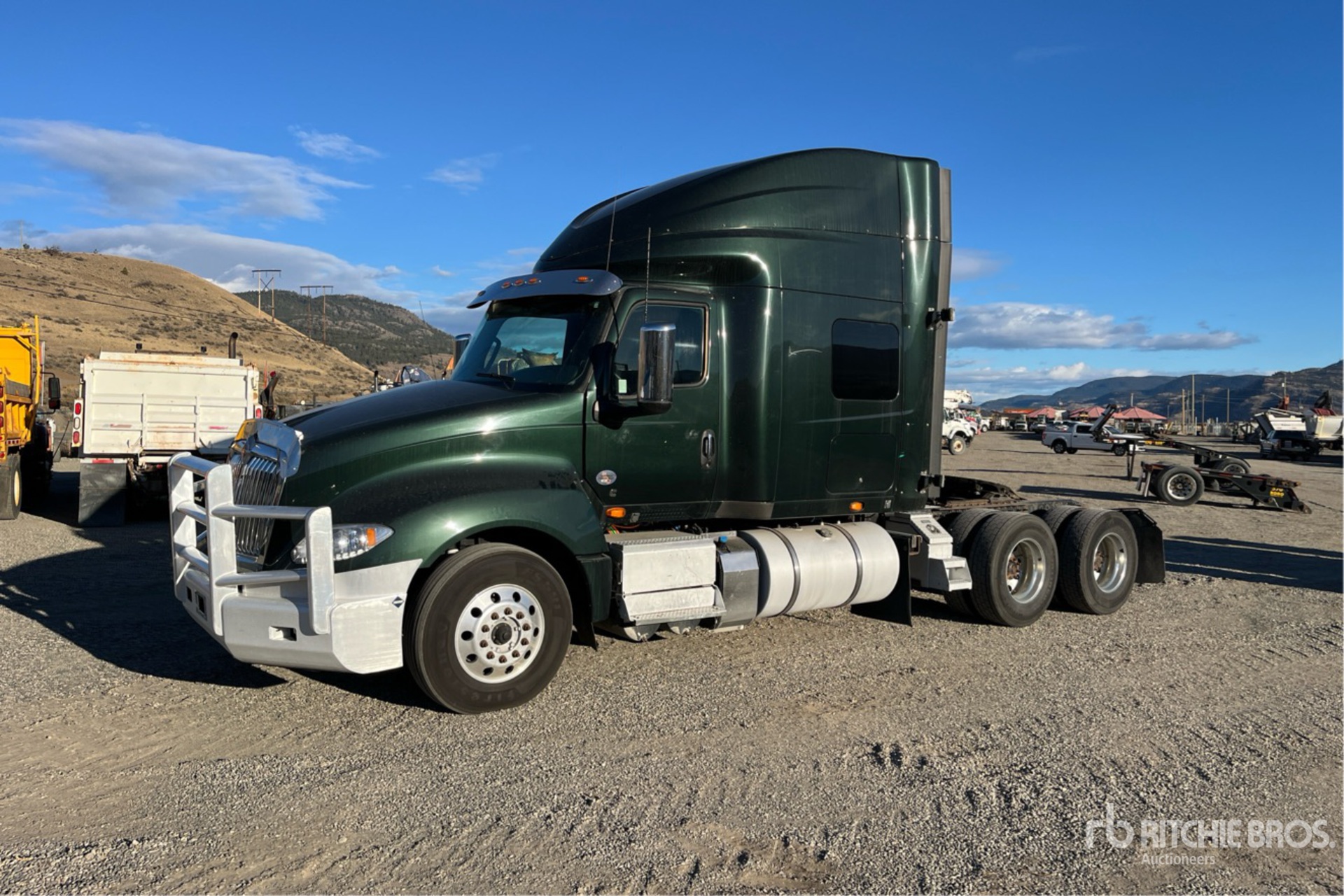 General Appearance with Picture, Left Front Corner