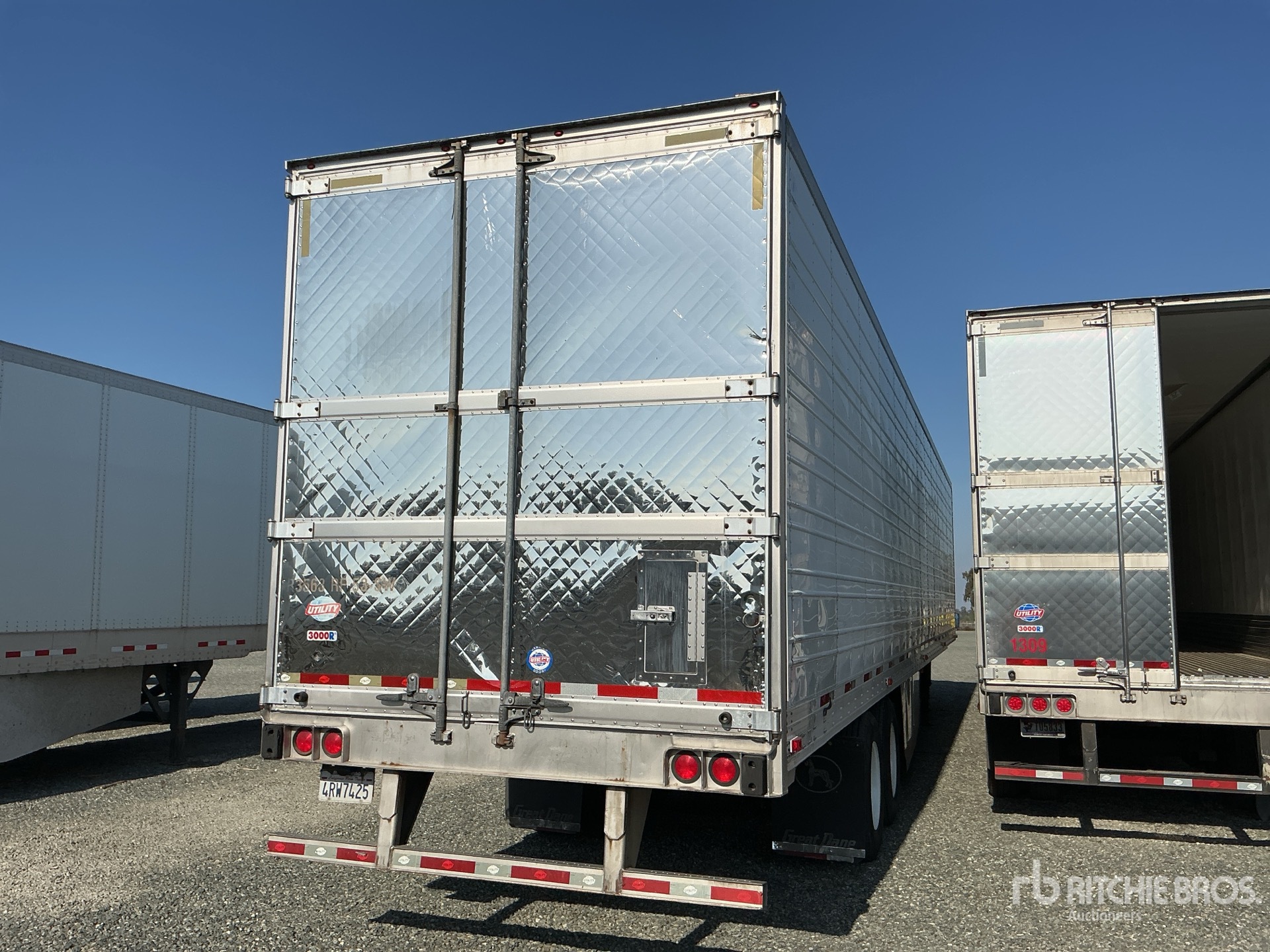 Aspect général with Image, coin arrière droit