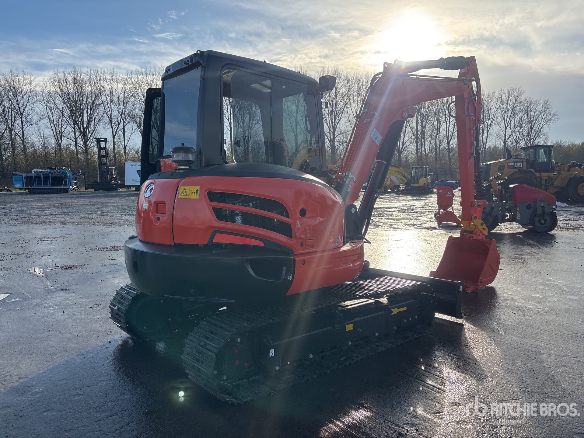 General Appearance with Picture, Right Rear Corner