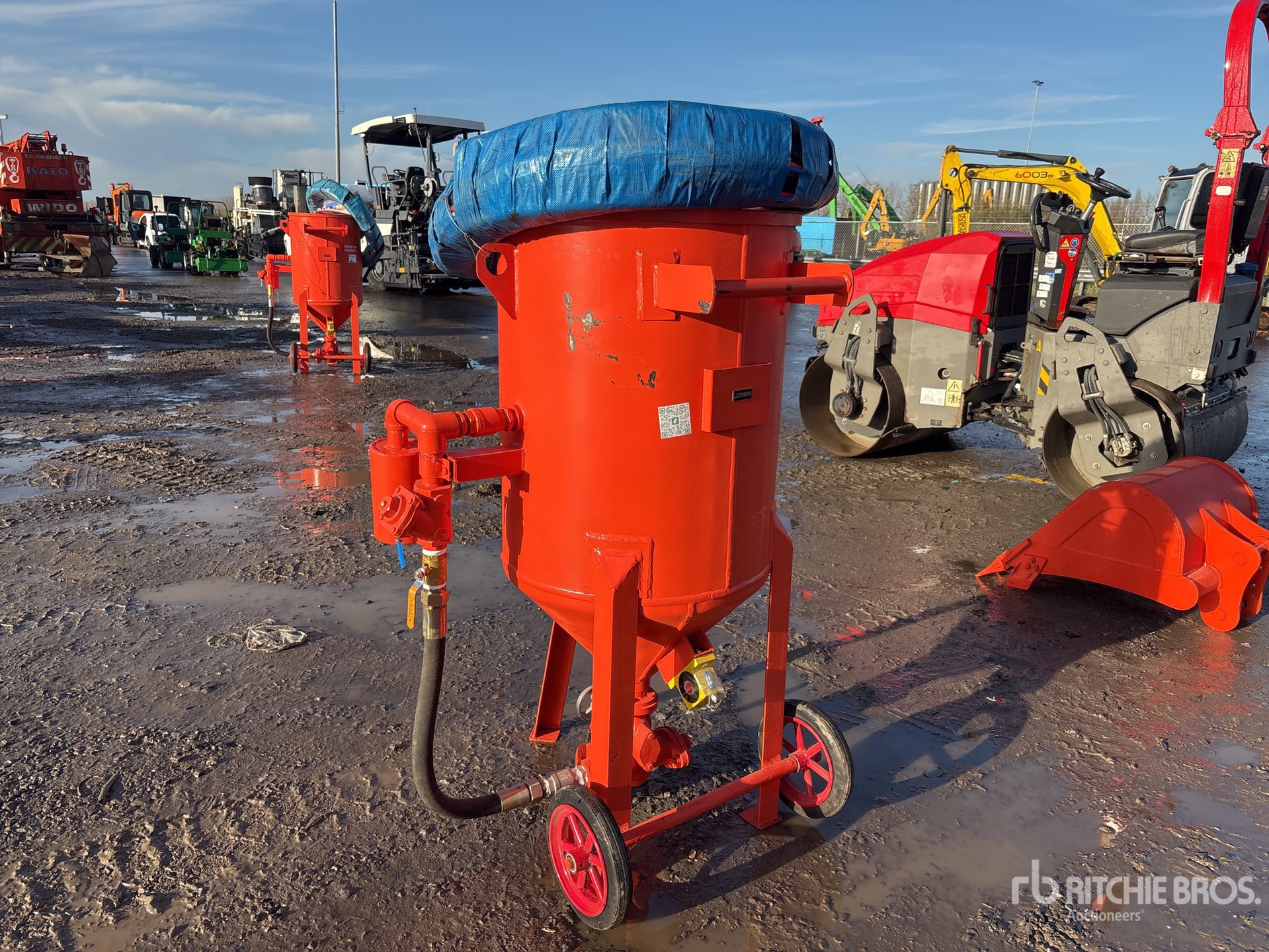 Aspect général with Image, coin avant droit