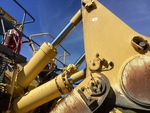 Hydraulics with Ripper Cylinders
